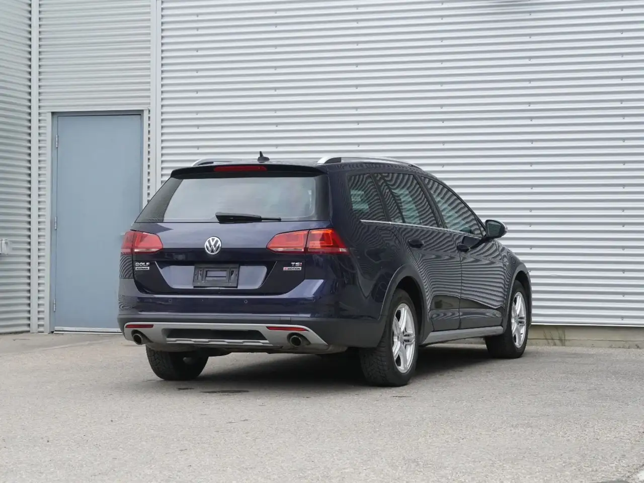 Volkswagen Golf photo Volkswagen Golf