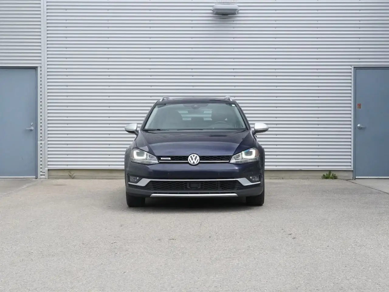 Volkswagen Golf photo Volkswagen Golf