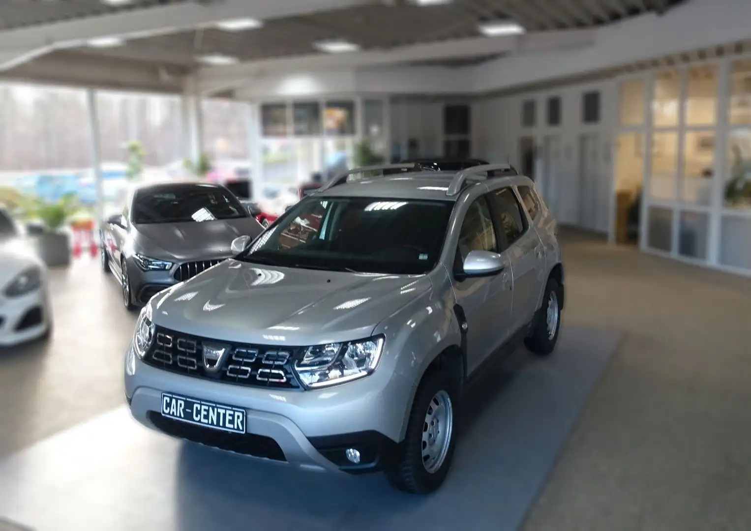 Dacia Duster II Prestige; NAV KLIMA GRA KAM AHK 1HD Silber - 1