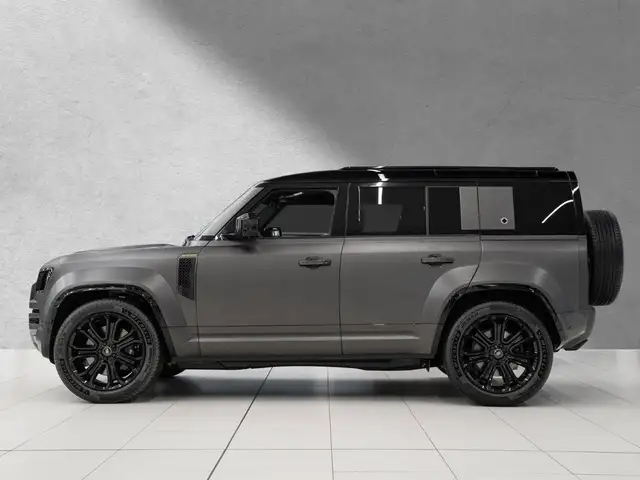 Land Rover Defender OCTA P635  "HUD+AHK+Soundsystem"