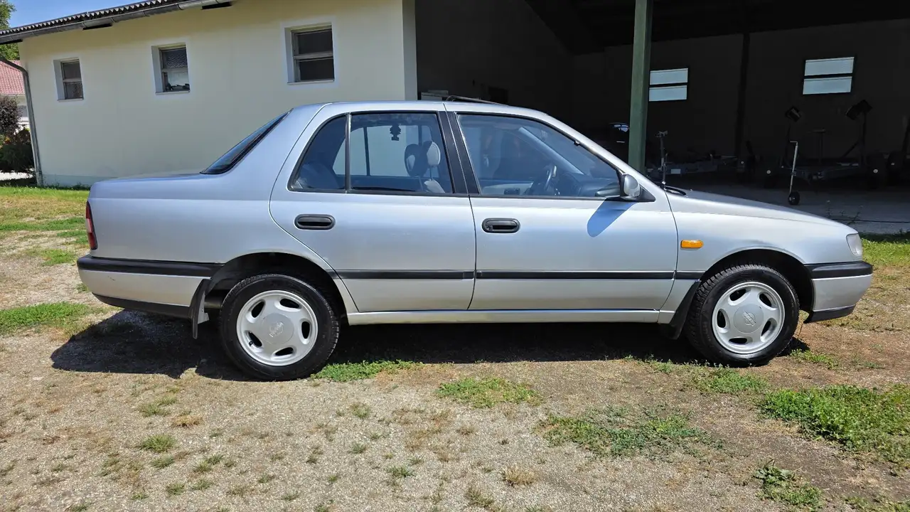 Nissan Sunny 1,6 SLX, foto 4