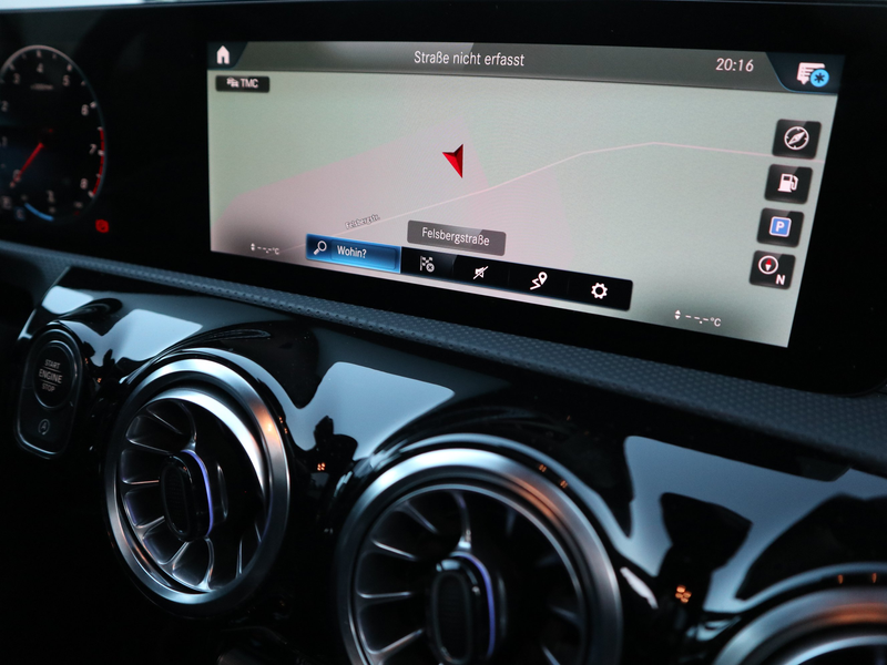 Mercedes-Benz CLA 35 AMG Pano LED Burmester AHK Night 19 Ambiente — photo 15