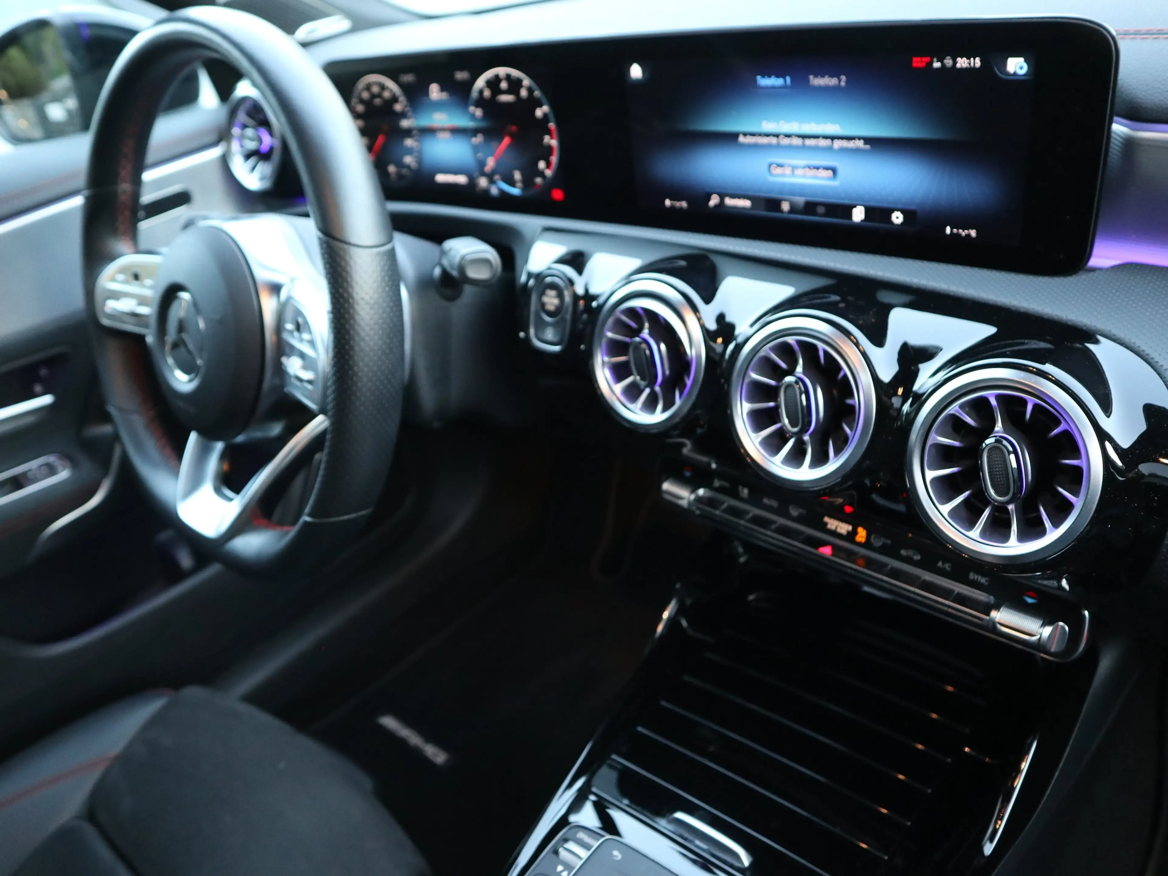 Mercedes-Benz CLA 35 AMG Pano LED Burmester AHK Night 19 Ambiente — photo 6