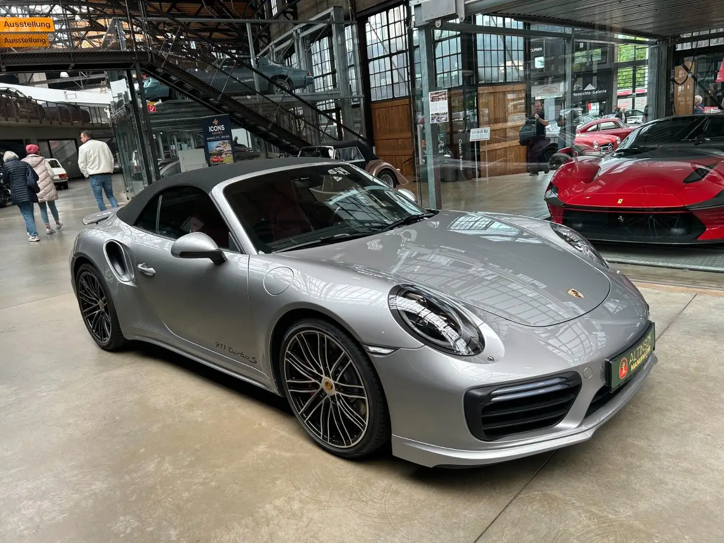 Porsche 991 Turbo II mit 111 Punkte check Silber - 1
