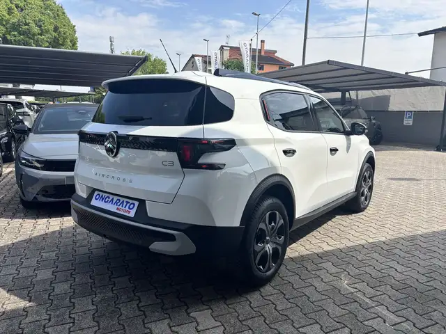 Citroen C3 Aircross view 3