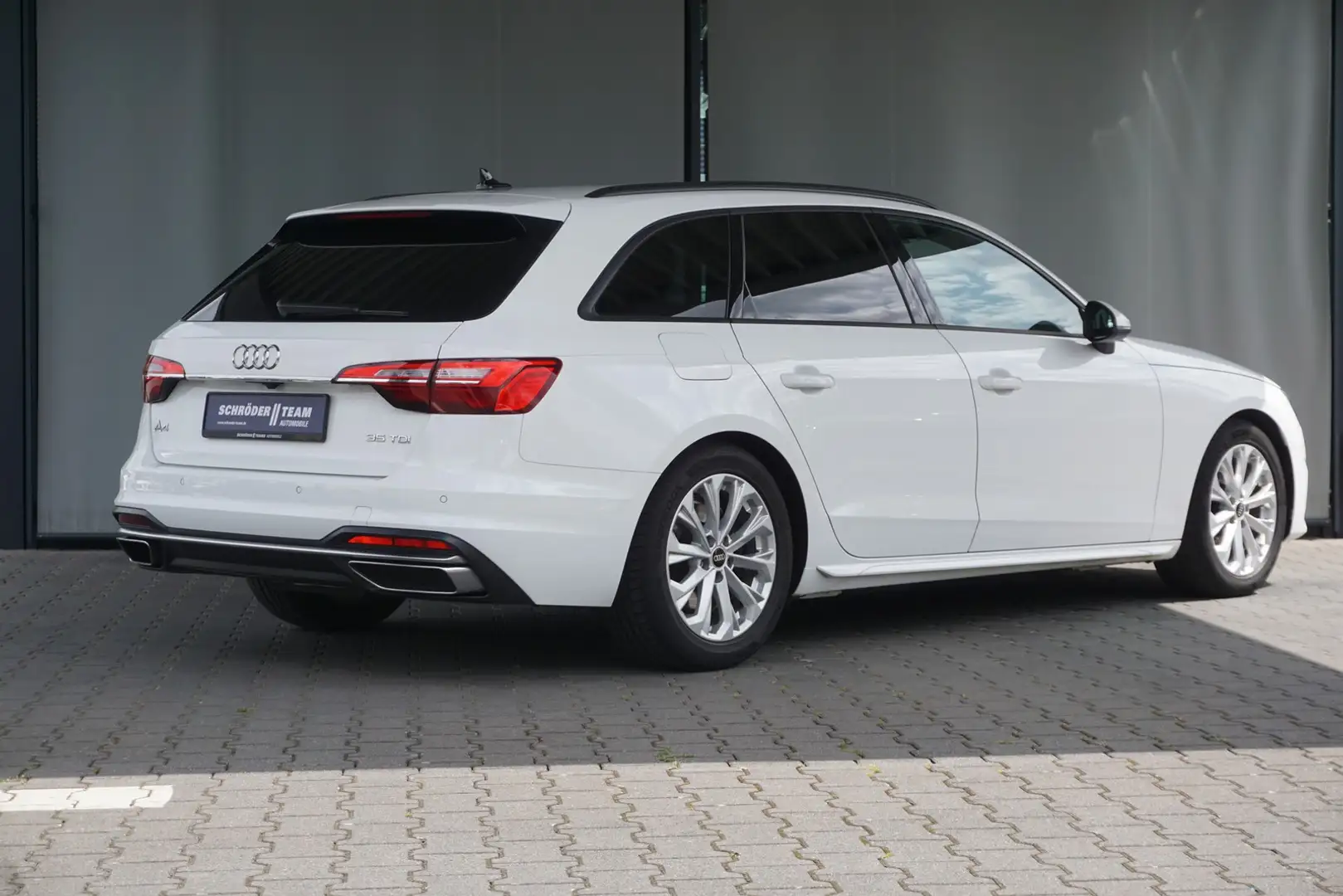 Audi A4 Avant 35 TDI S tronic advanced Navi ACC RFK Weiß - 2