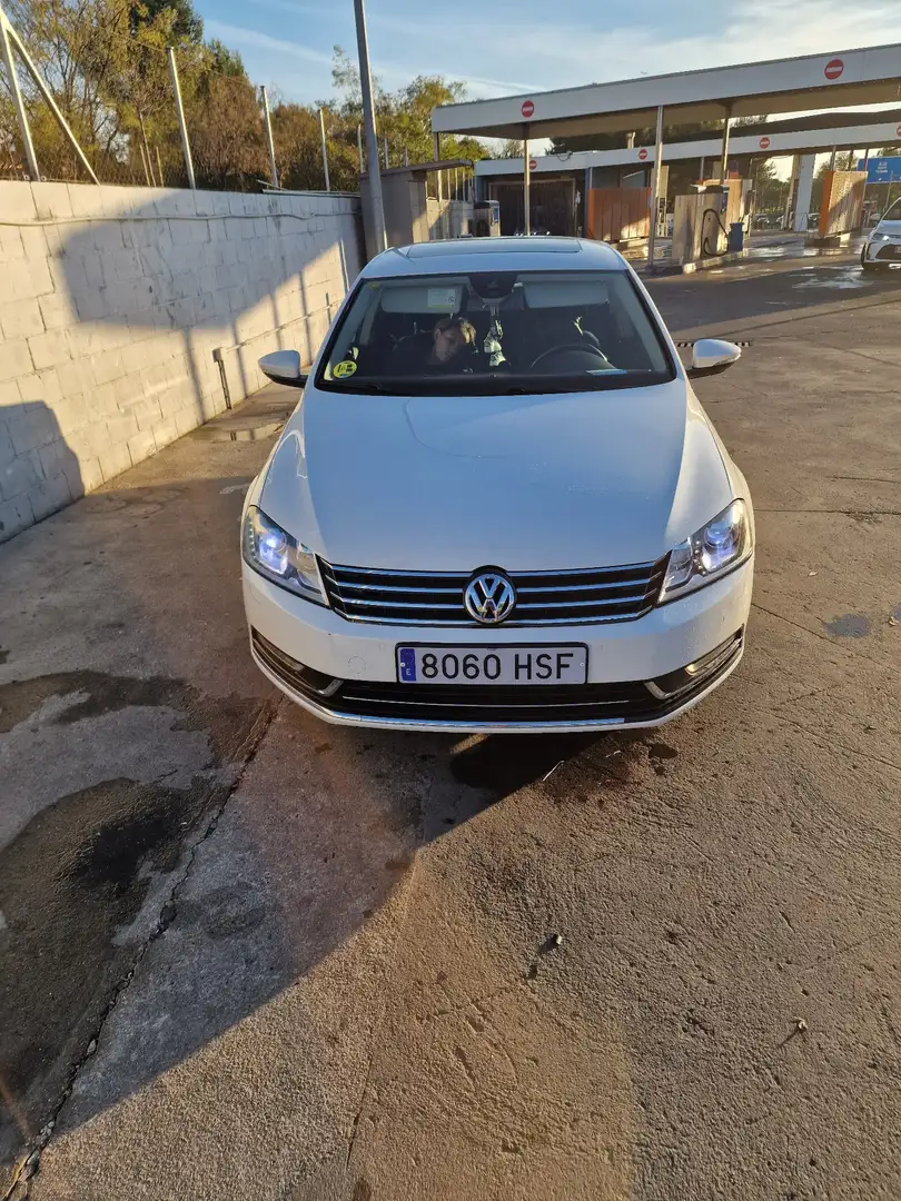 Volkswagen Passat 2.0TDI Highline BMT DSG 177 - 2