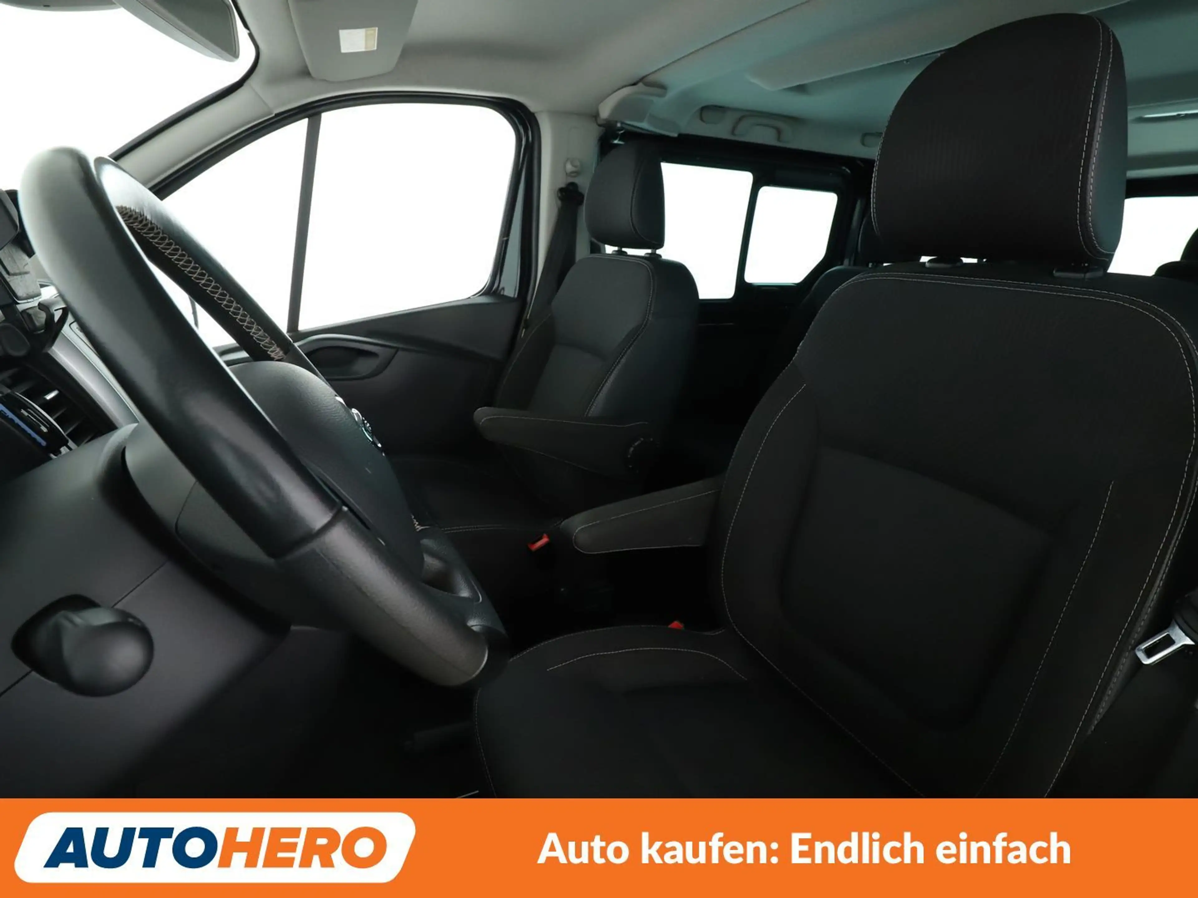 Nissan NV300 2.0 dCi L1H1 2,7t Aut*TEMPO*PDC*SHZ*AHK*KLIMA* — photo 10