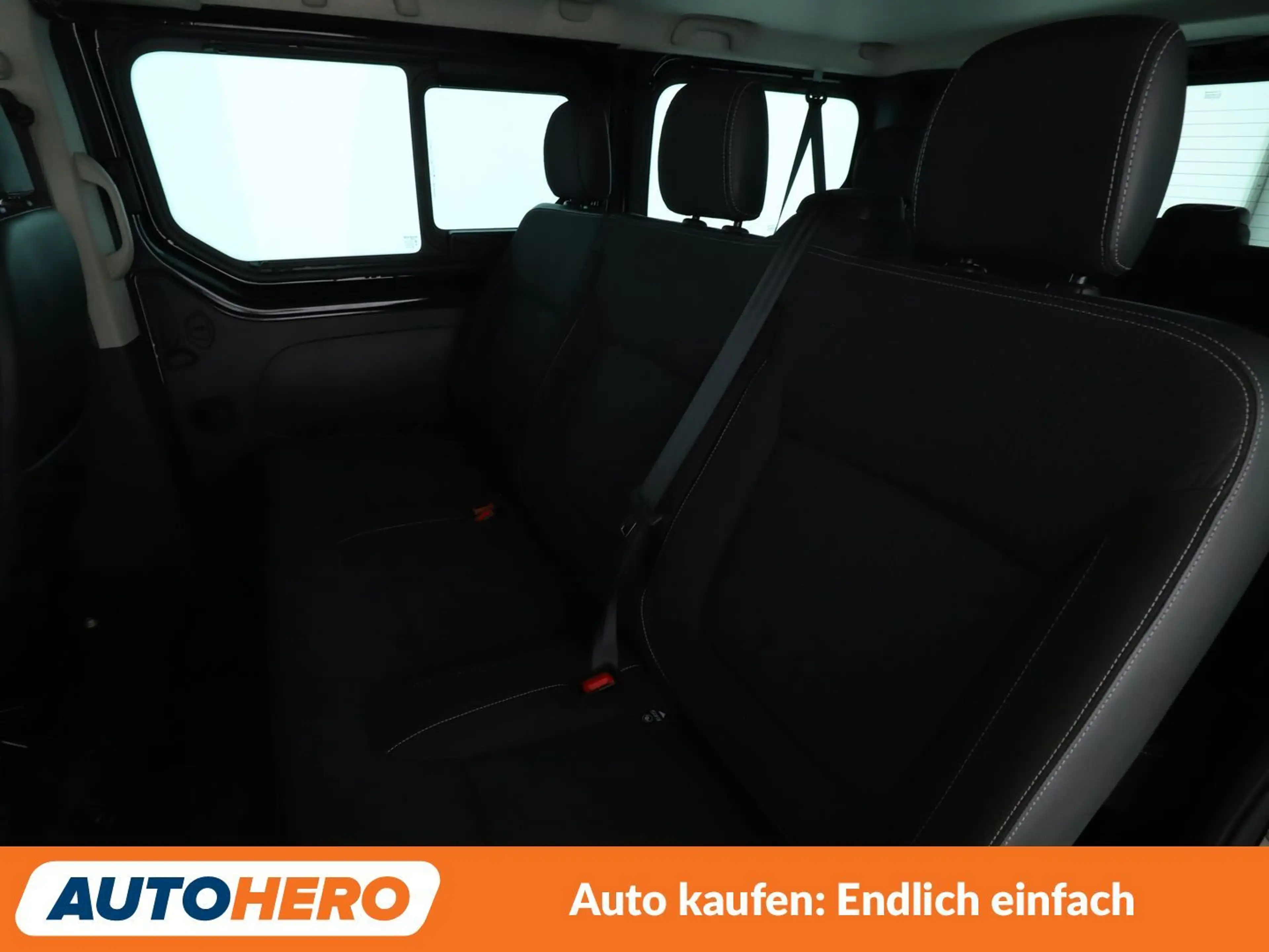 Nissan NV300 2.0 dCi L1H1 2,7t Aut*TEMPO*PDC*SHZ*AHK*KLIMA* — photo 14