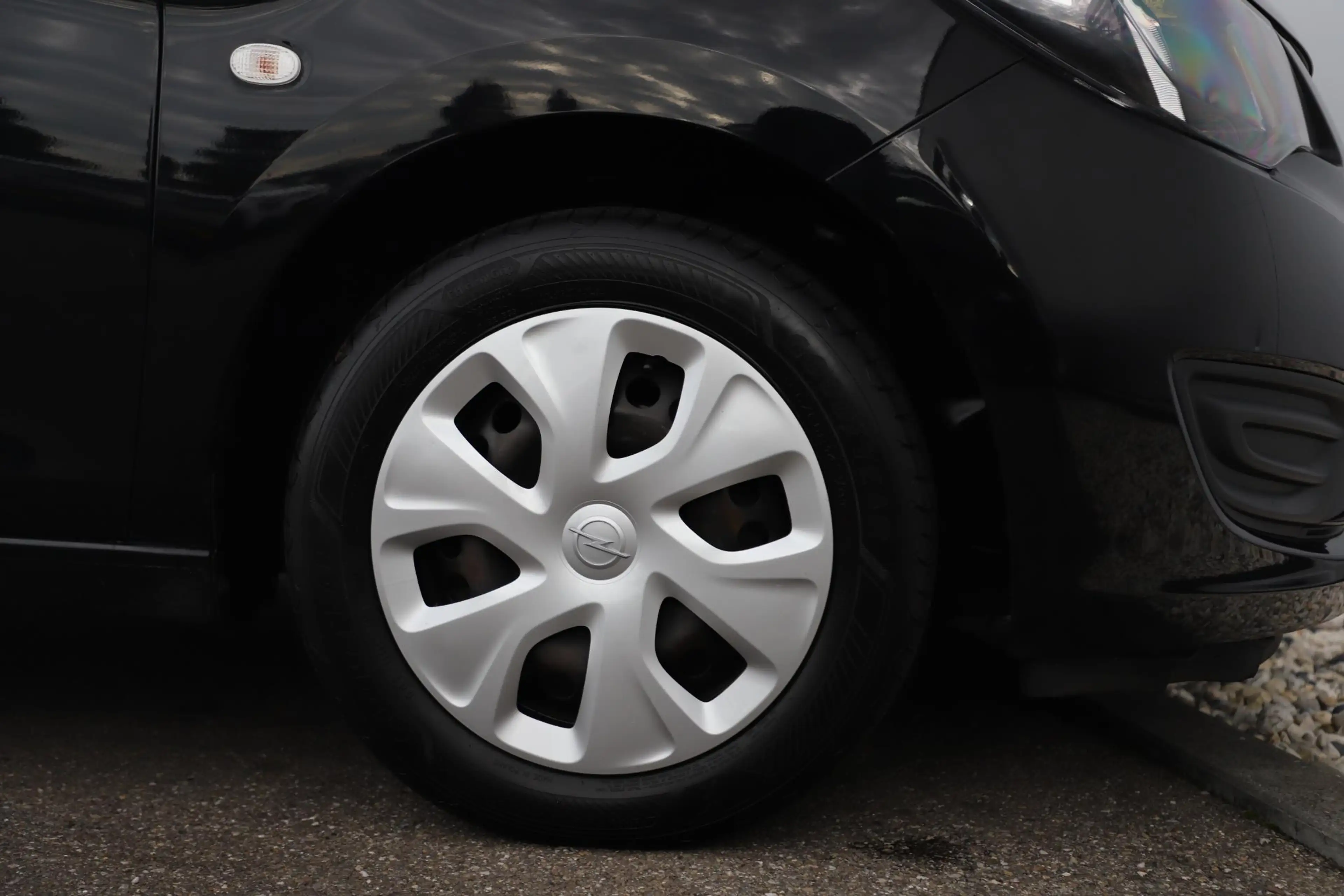 Opel Karl 1.0 ecoFLEX Edition Airco Radio Bluetooth Elektris — photo 5