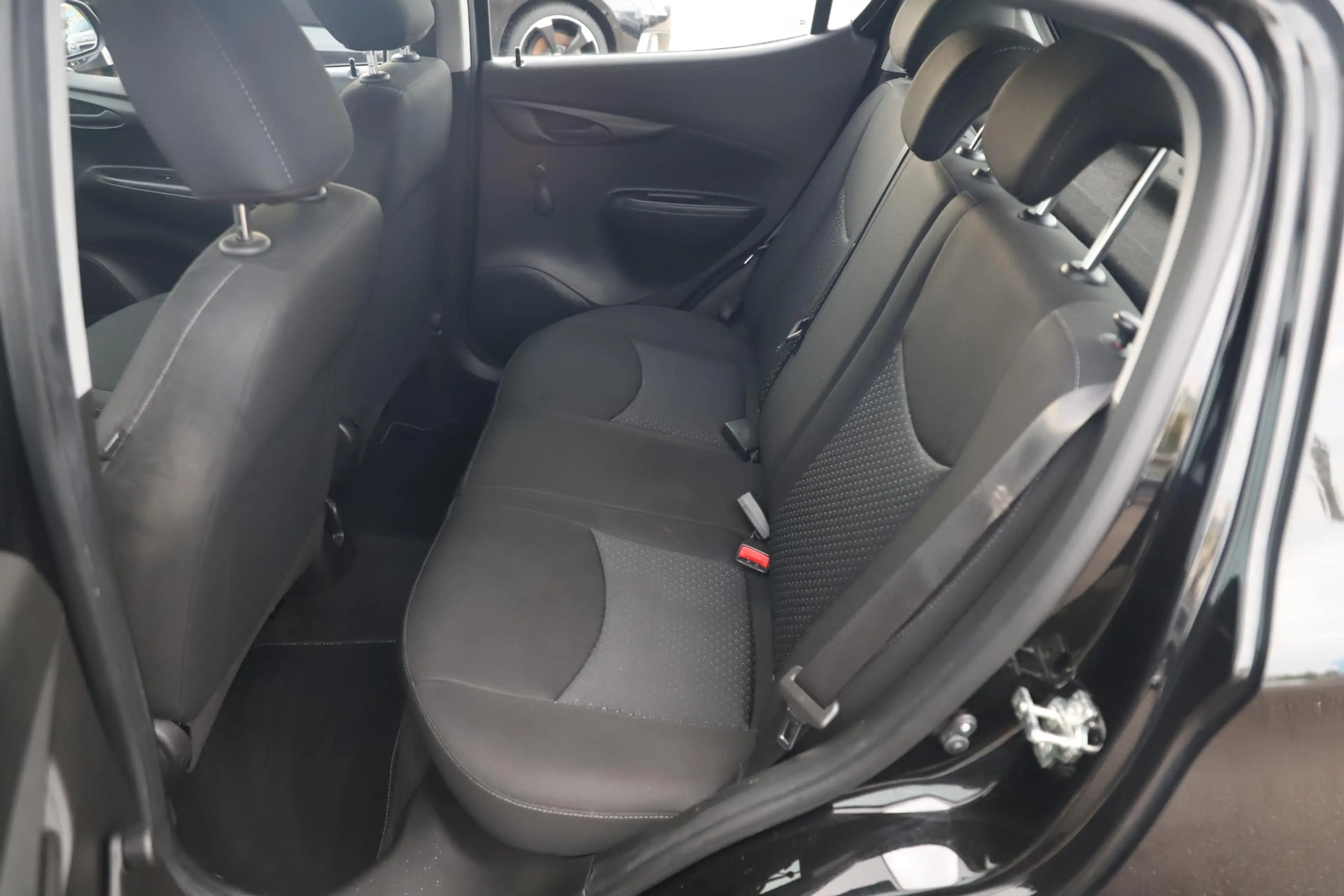Opel Karl 1.0 ecoFLEX Edition Airco Radio Bluetooth Elektris — photo 7