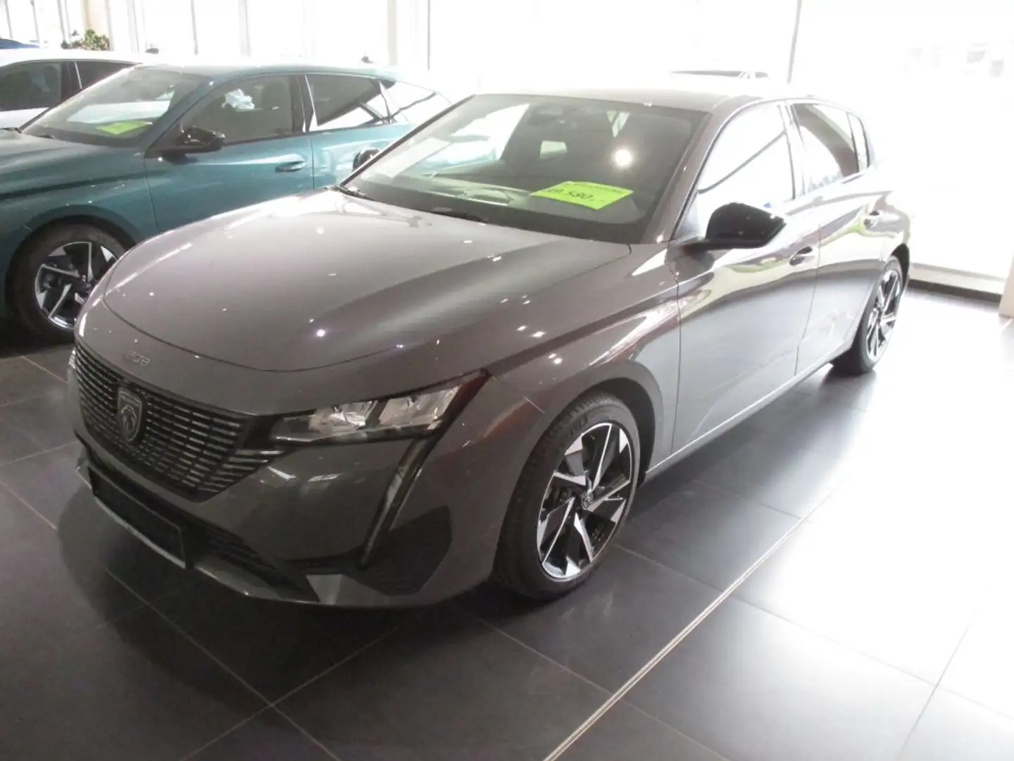 Peugeot 308 Hybrid 136 e-DSC6 Allure Grau - 2