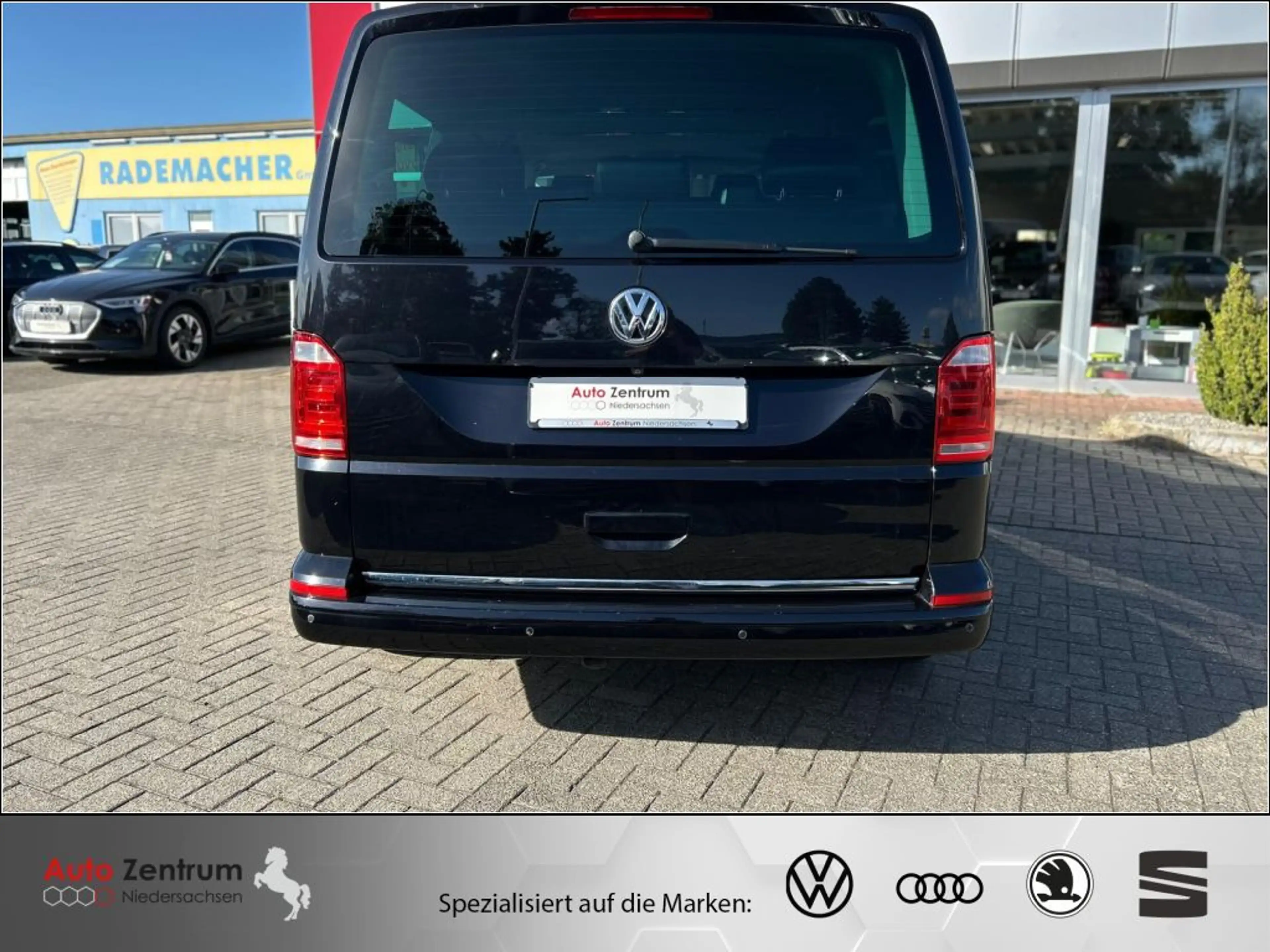 Volkswagen Transporter Multivan DSG 4MOTION Generation Six *AHK*DCC* — photo 9