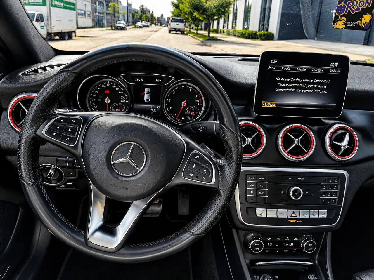 Mercedes-Benz CLA снимка Mercedes-Benz CLA