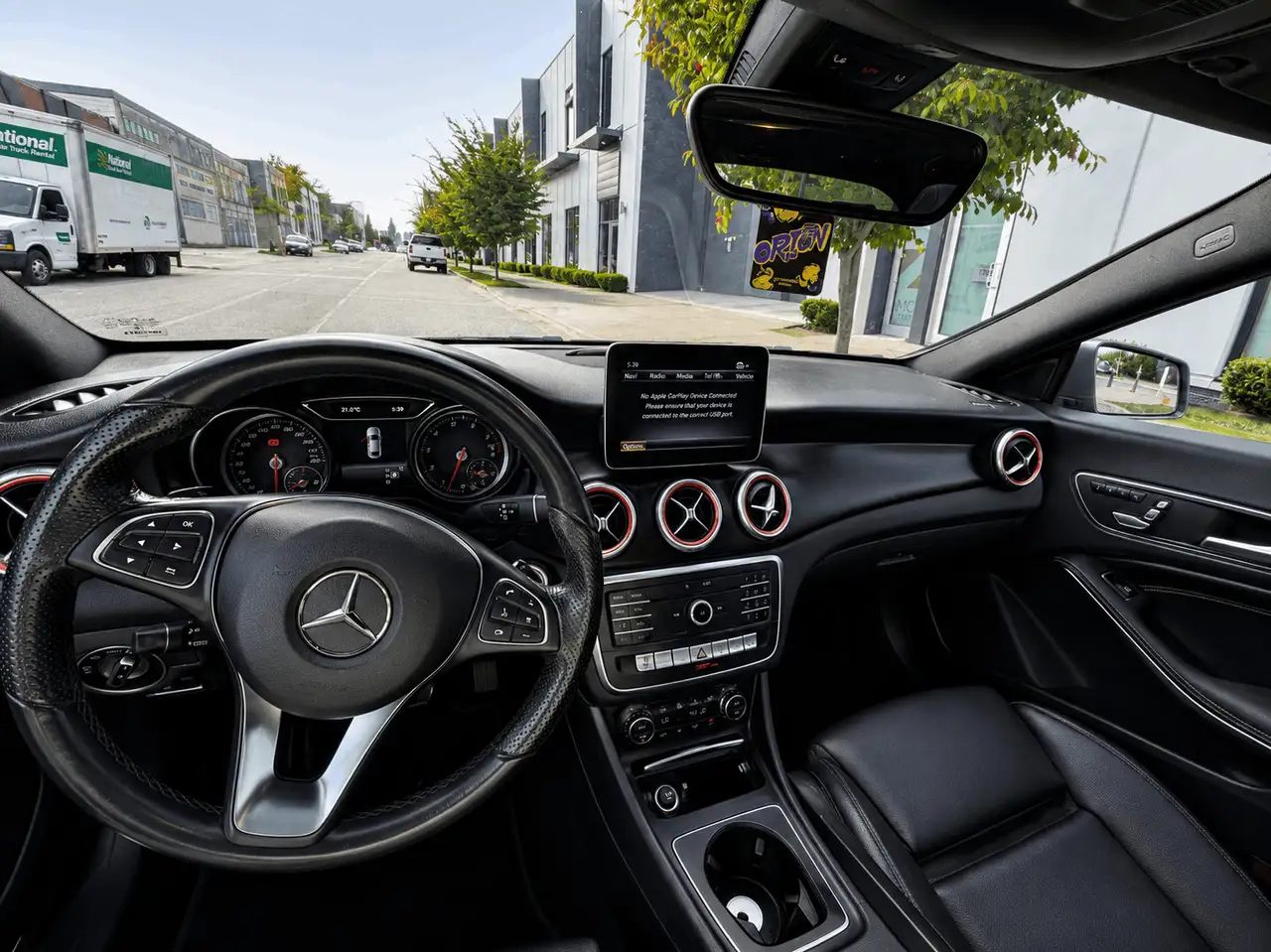 Mercedes-Benz CLA снимка Mercedes-Benz CLA