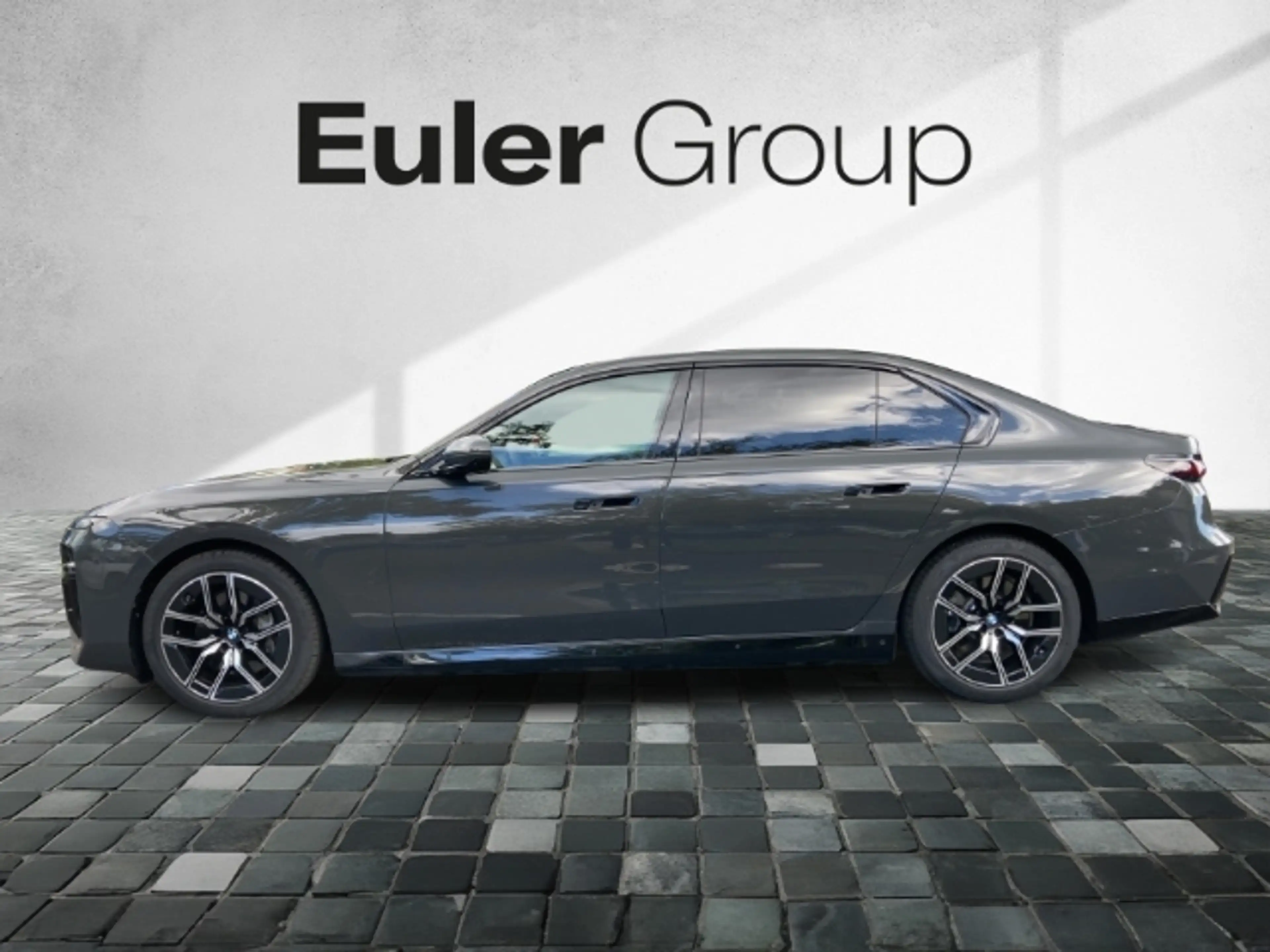 BMW i7 xDrive 60 Limousine Sportpaket Luftfederung Niveau — photo 2