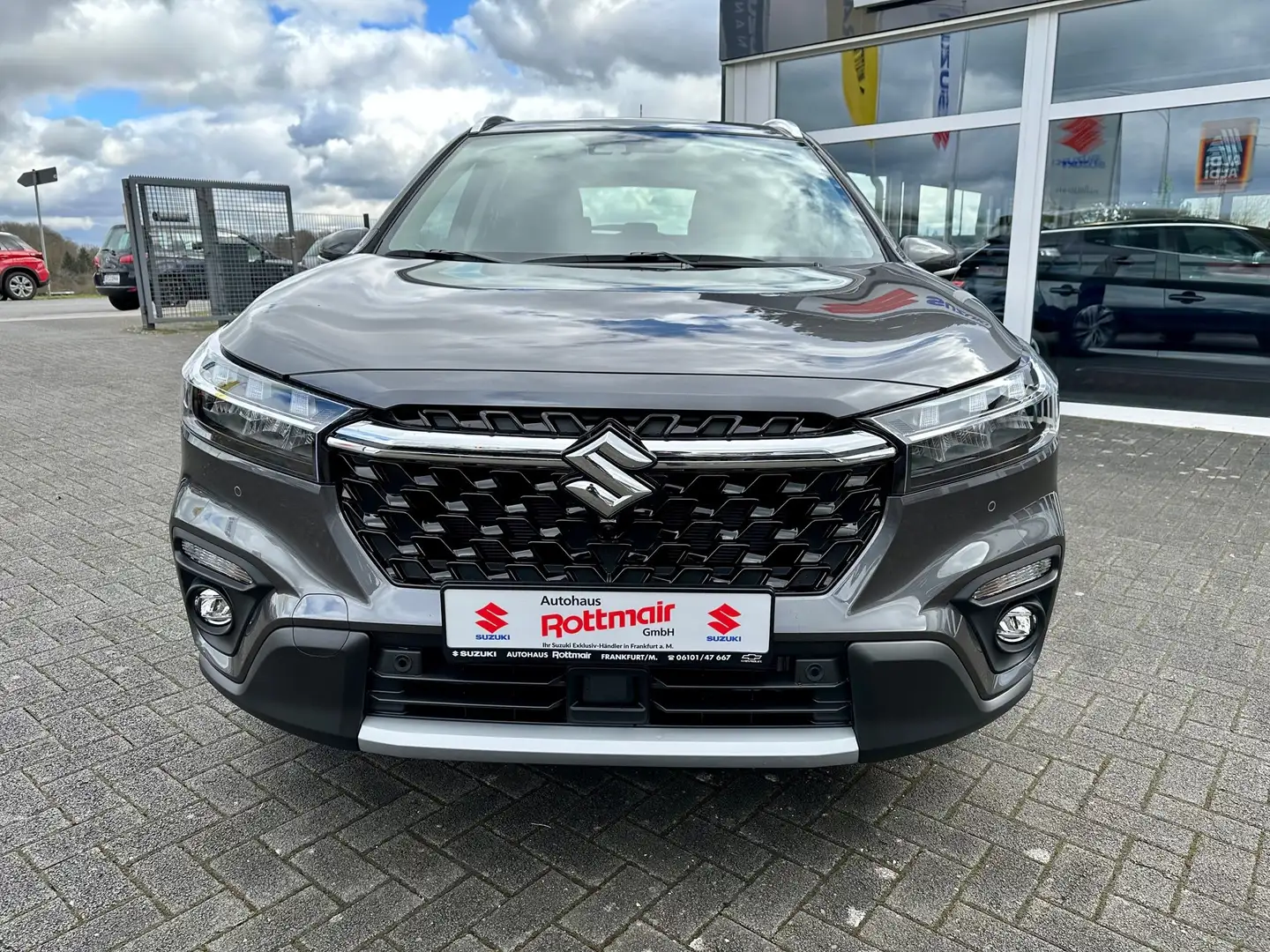 Suzuki S-Cross S-Cross 1.4 Boosterjet Hybrid ALLGRIP Comfort Grau - 2