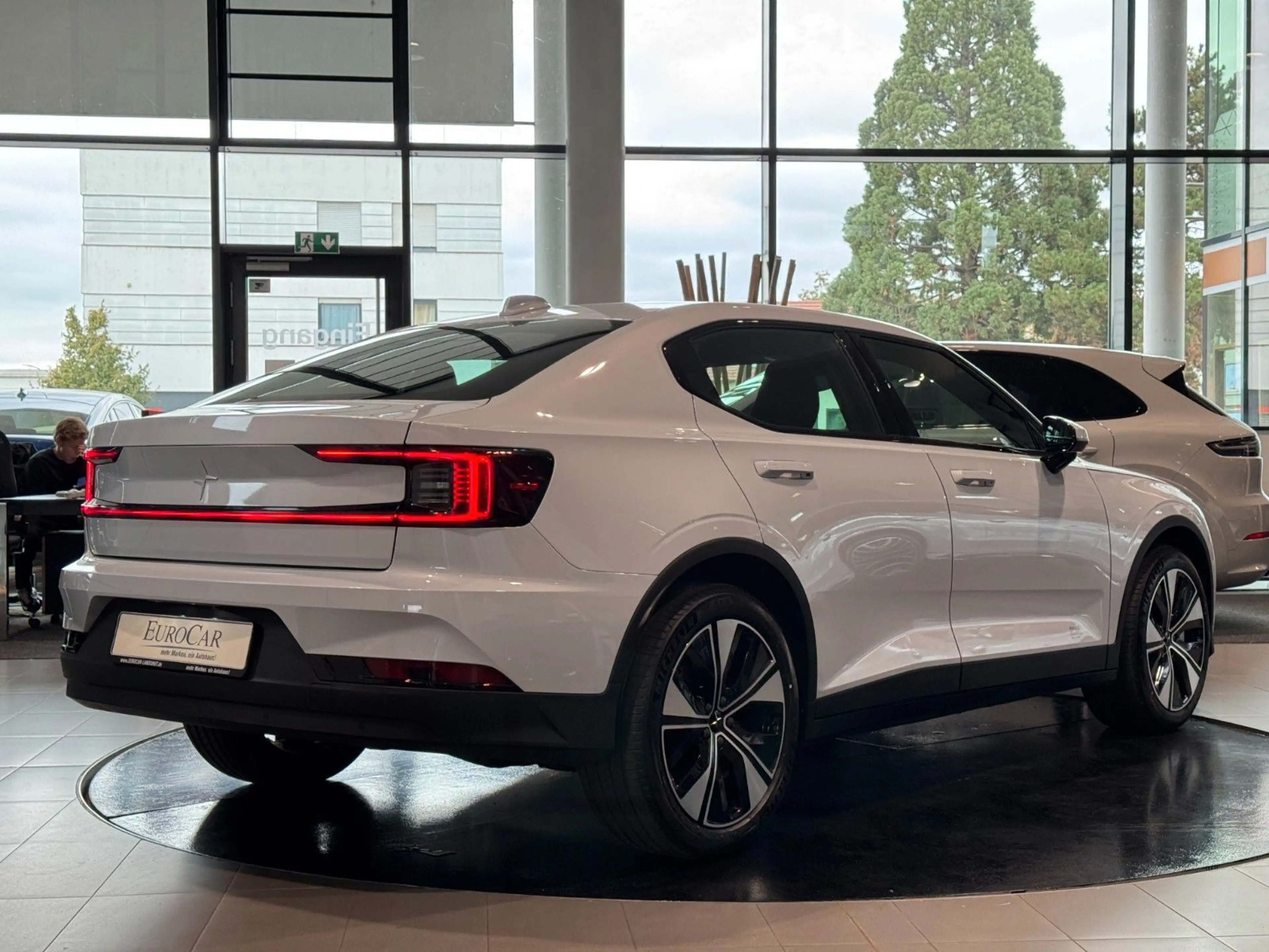 Polestar 2 Standard Range Single Memory SmartphoneInt LED — photo 17
