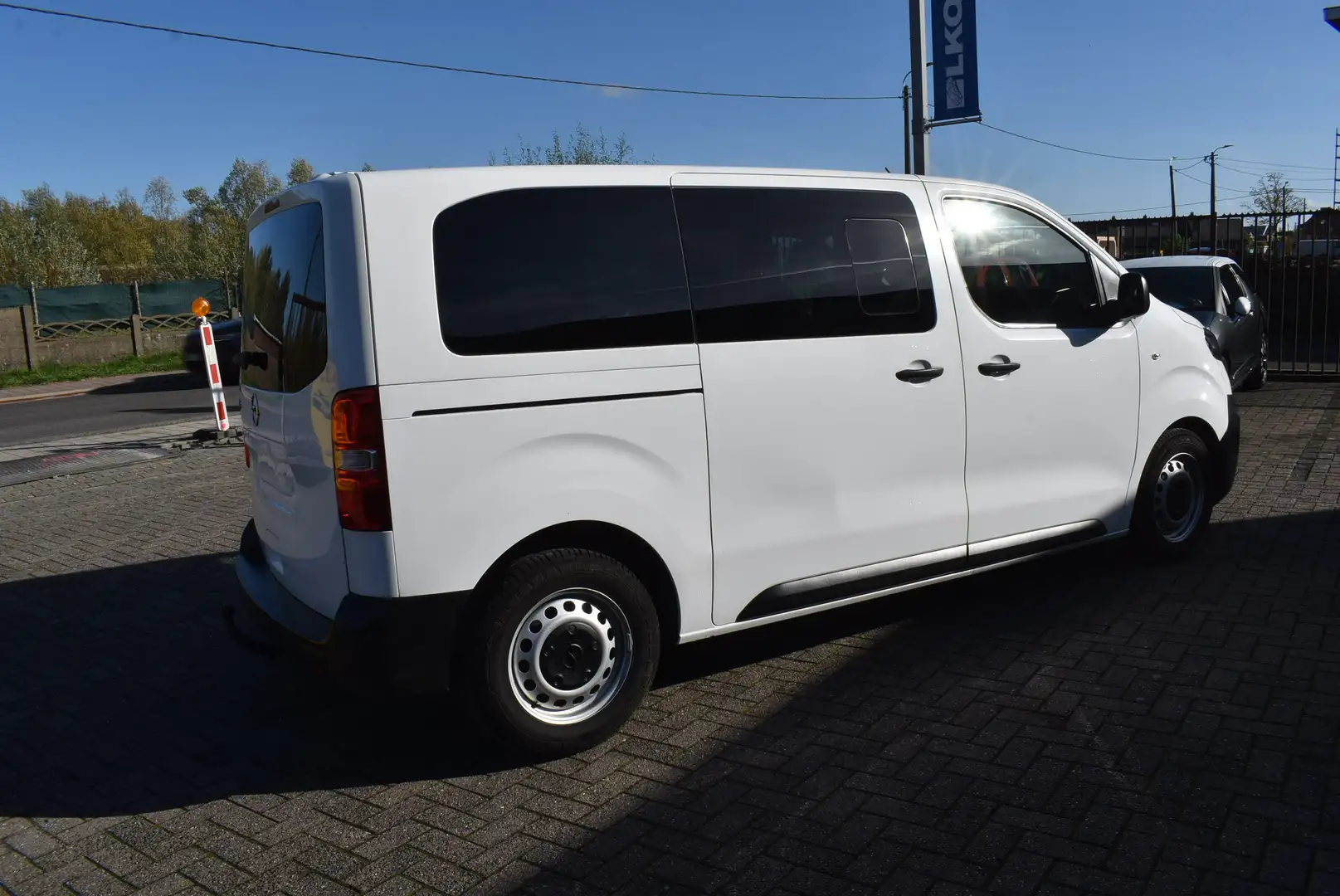 Citroen Jumpy 1.5 T D BlueInj. Bus.Innovation 8PL *12M GARANTIE* Blanc - 2