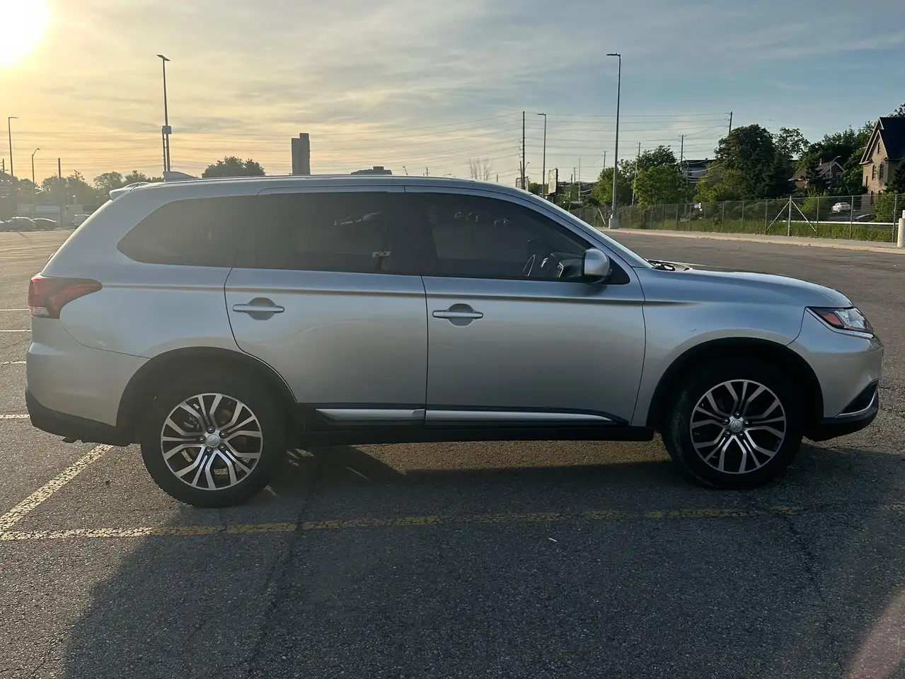 Mitsubishi Outlander снимка Mitsubishi Outlander