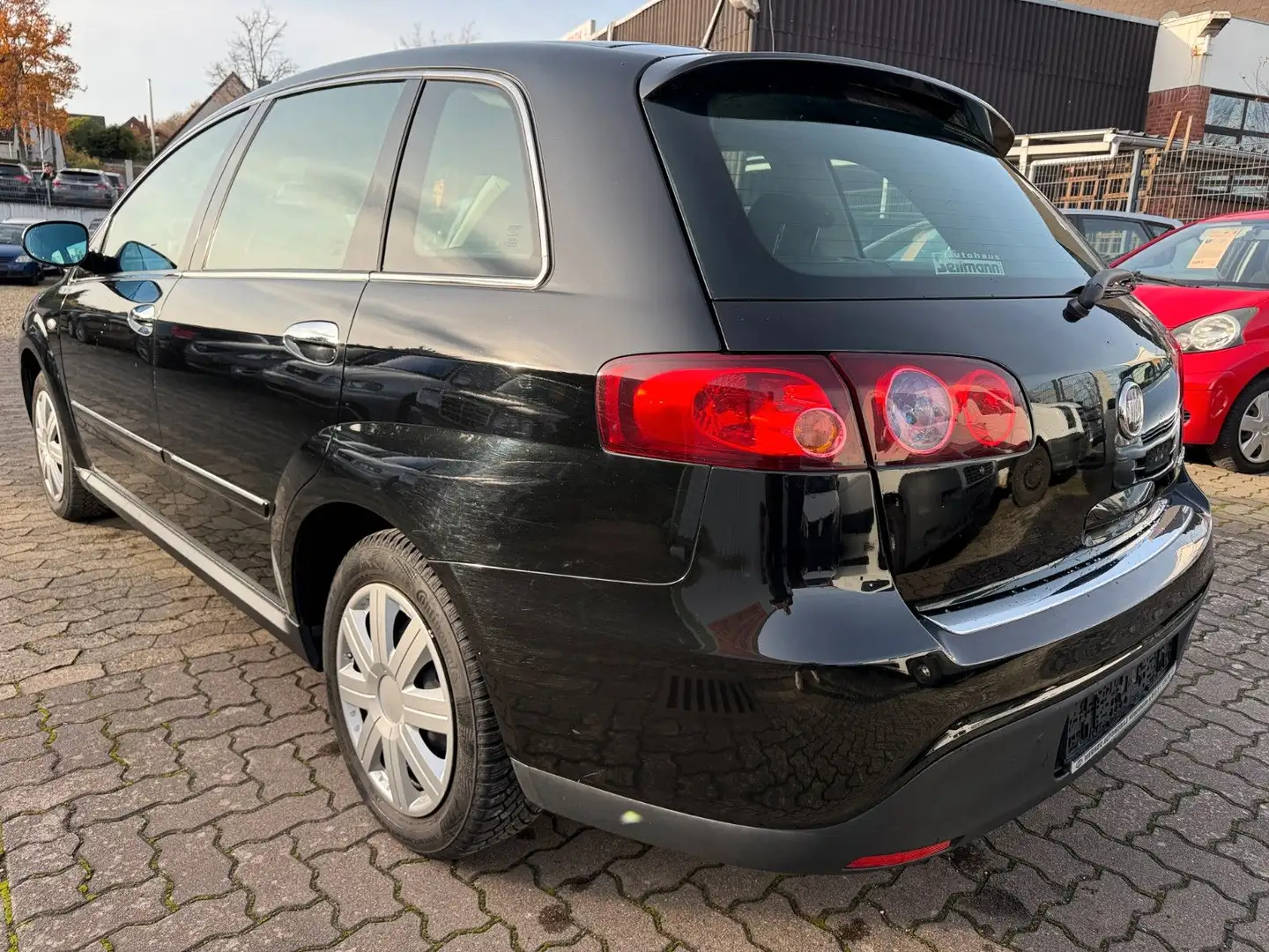 Fiat Croma 2,2i GAZ,Klima,Navi,AHK Noir - 2