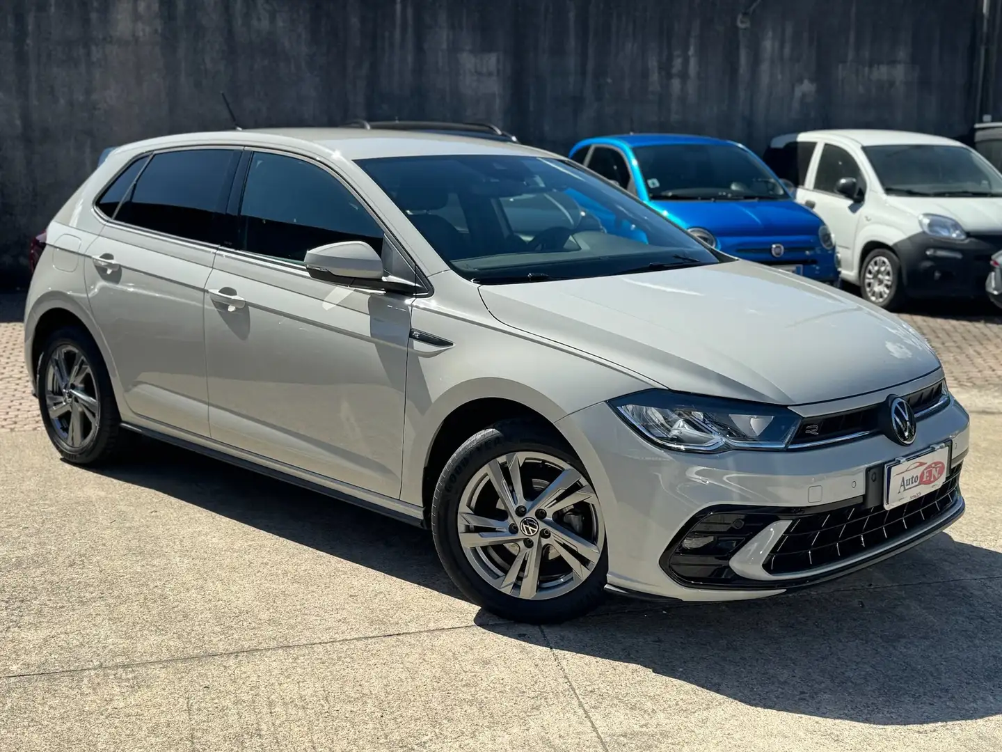 Volkswagen Polo Polo 1.0 tsi R-Line 95cv Beige - 2