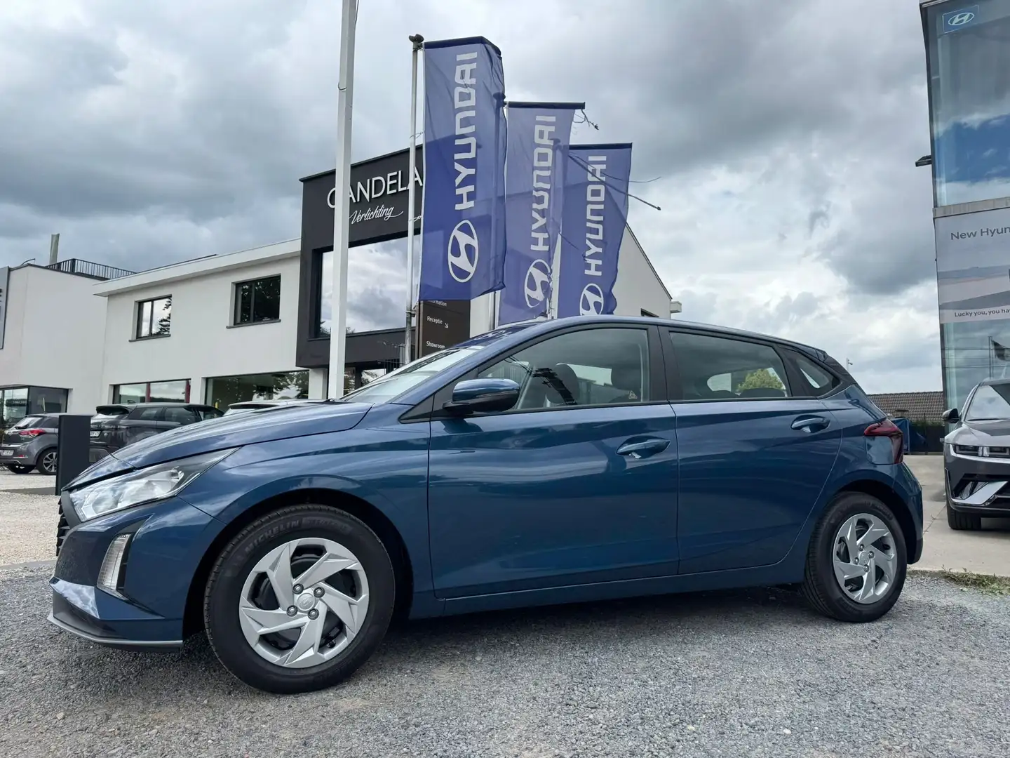 Hyundai i20 i20 1.2 Twist Blauw - 2