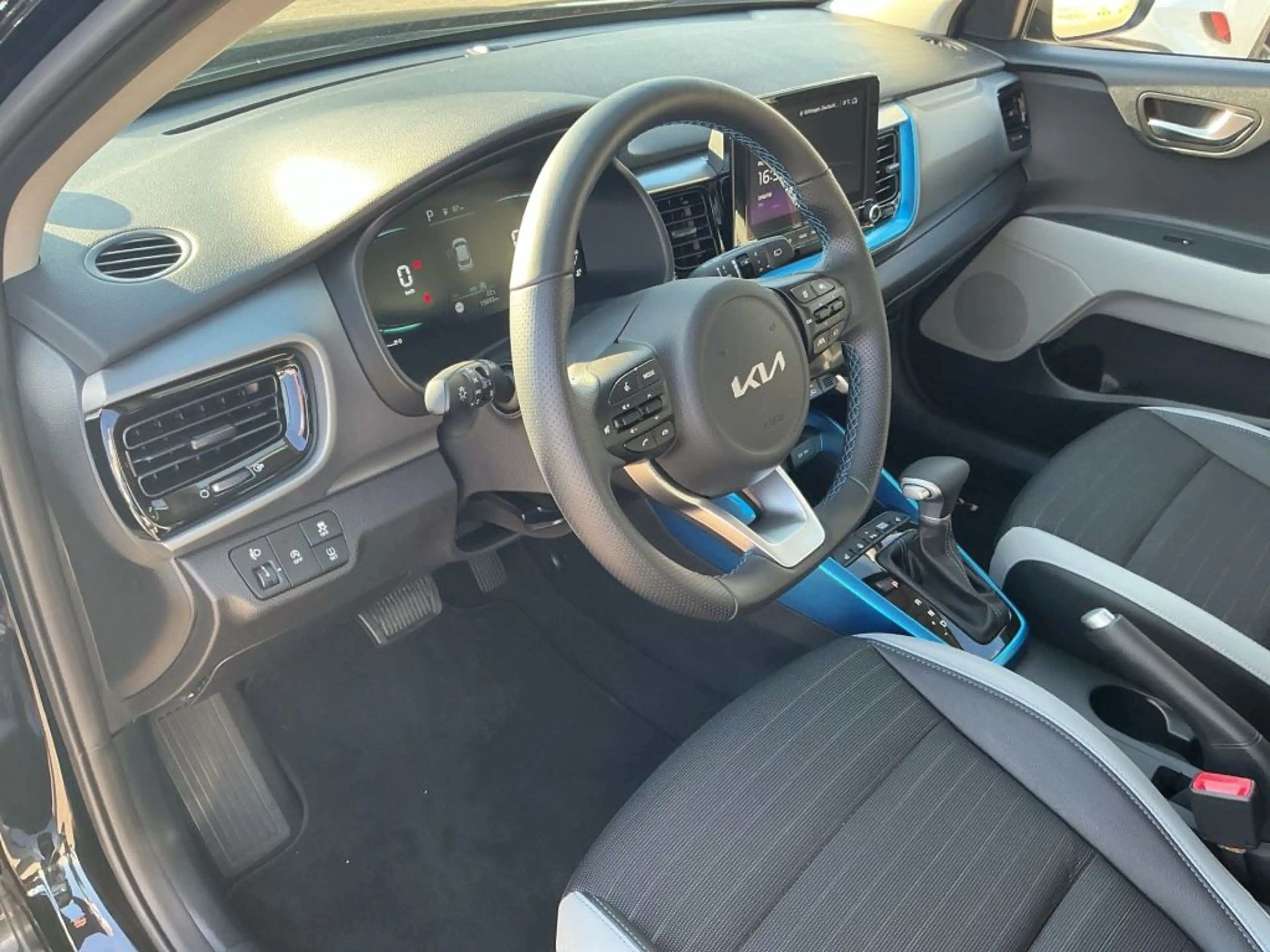 Kia Stonic 1.0 T-GDI OPF Mild Hybrid DCT7 Nightline Edition — photo 14