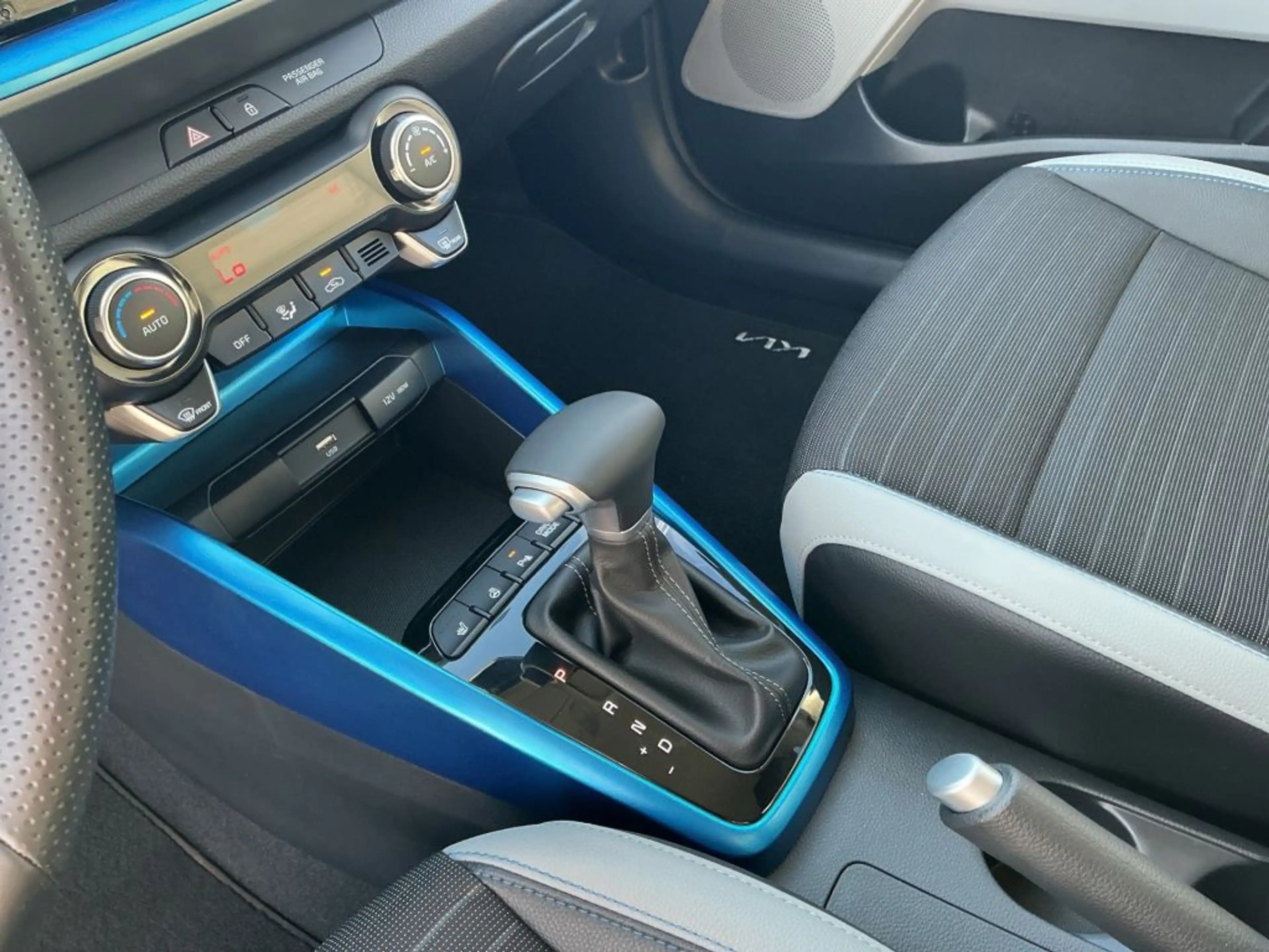 Kia Stonic 1.0 T-GDI OPF Mild Hybrid DCT7 Nightline Edition — photo 15