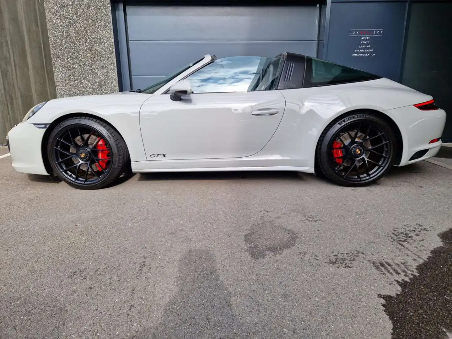 Porsche 911 TARGA 4 GTS / LIFT / PDDC / EXHAUST / CARBON SEATS Grijs - 2