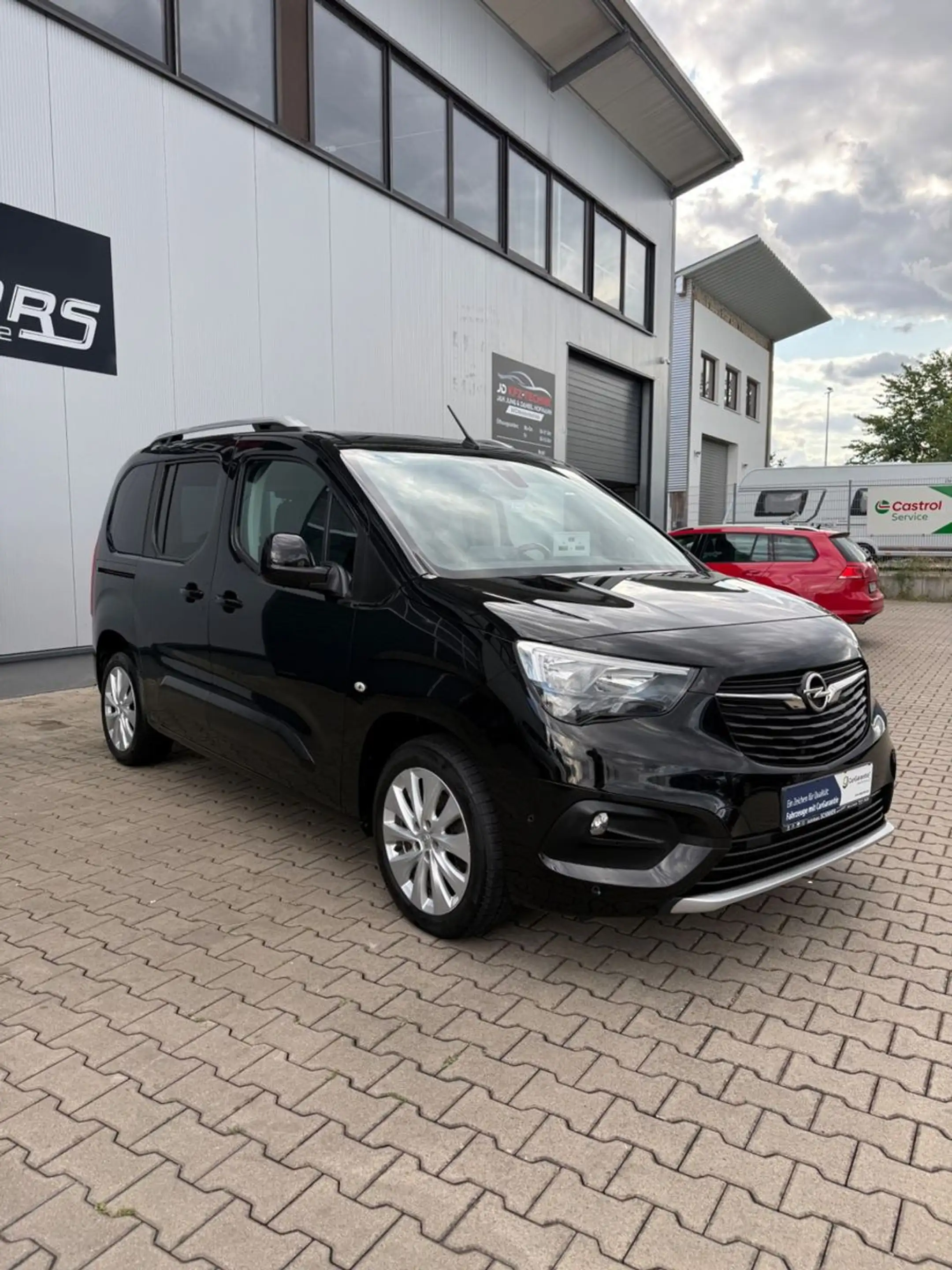 Opel Combo Life 360Kamera,Garantie,Tempomat,SHZ,LED — photo 4