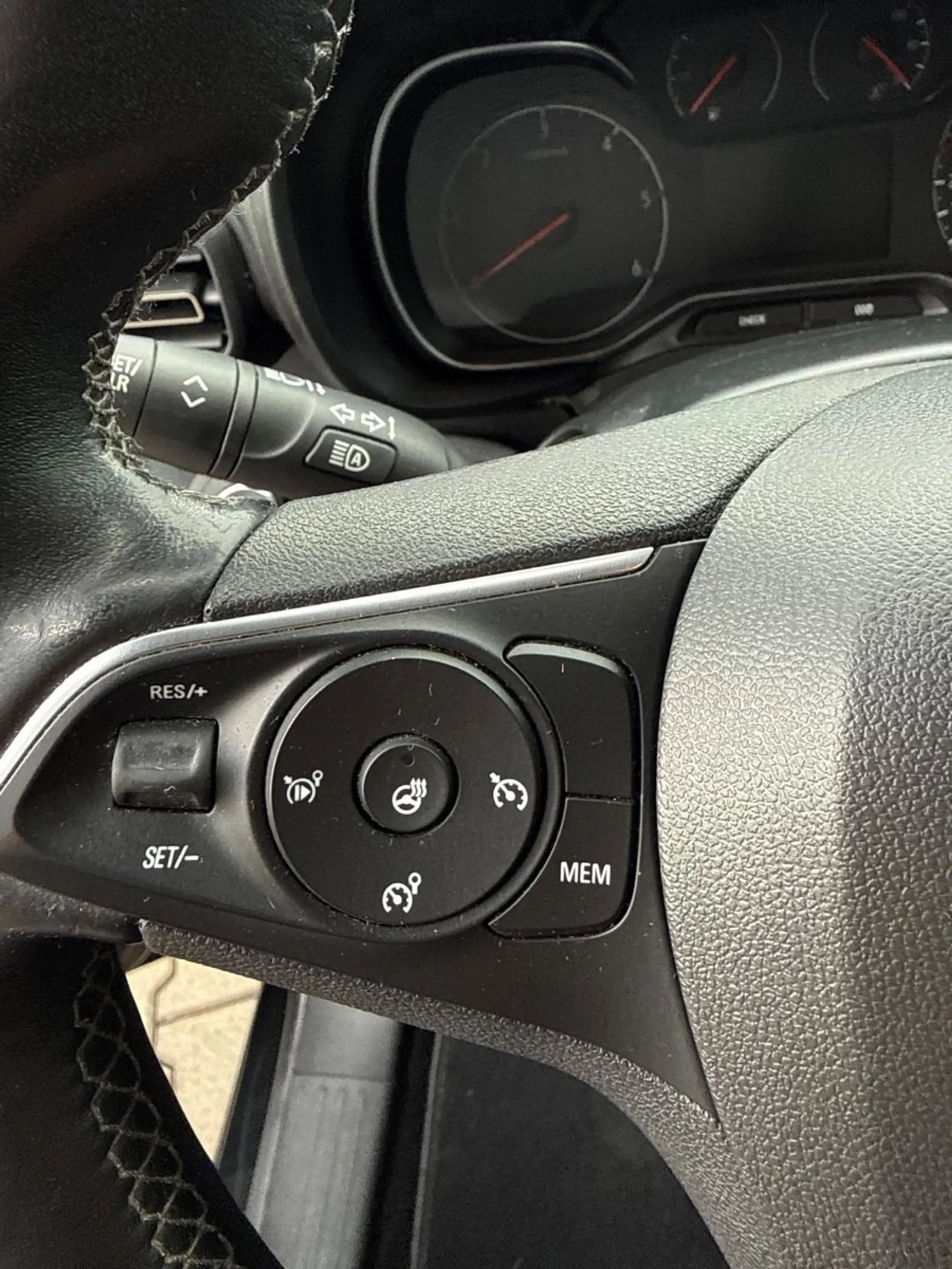 Opel Combo Life 360Kamera,Garantie,Tempomat,SHZ,LED — photo 13