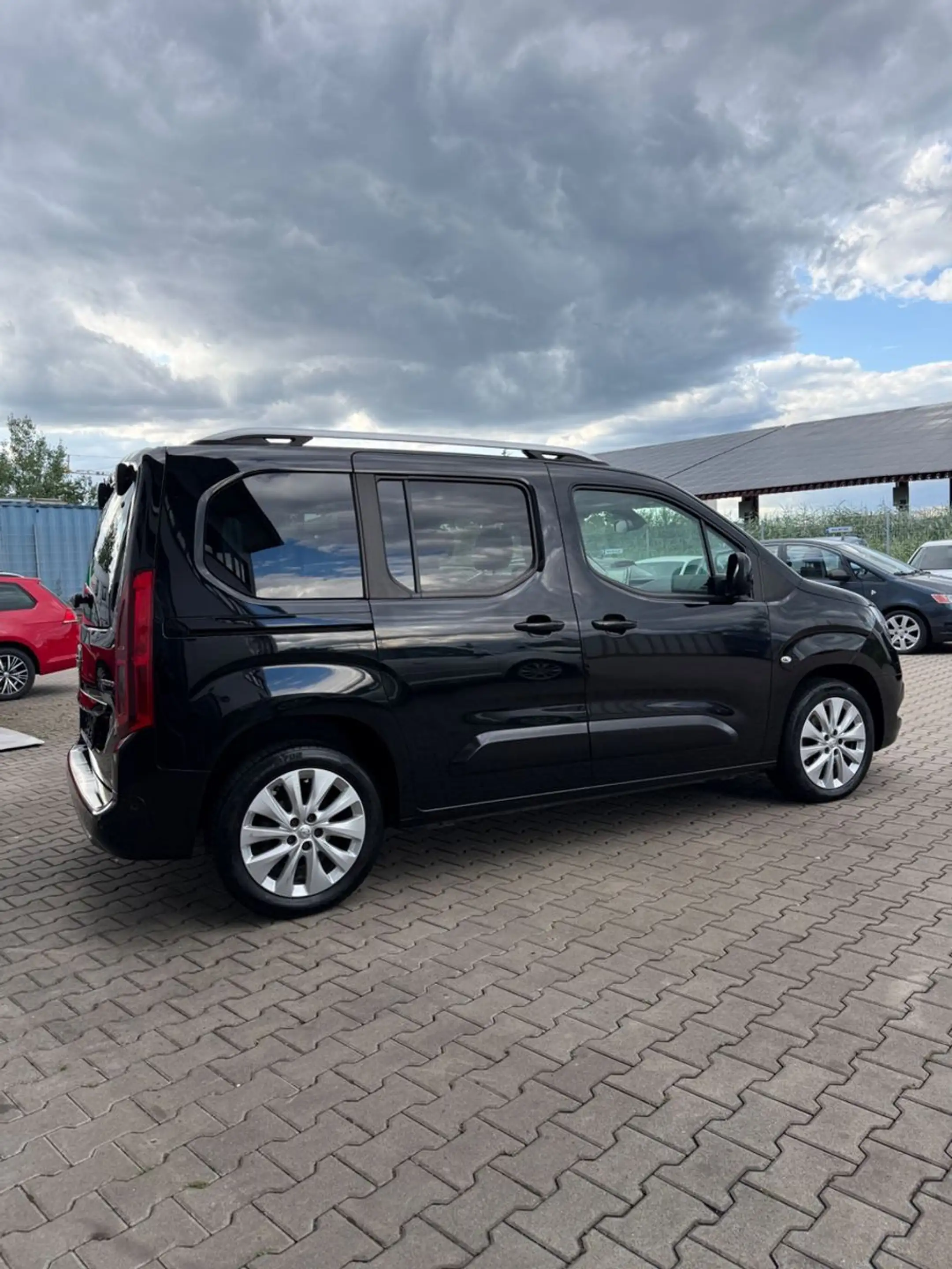 Opel Combo Life 360Kamera,Garantie,Tempomat,SHZ,LED — photo 5