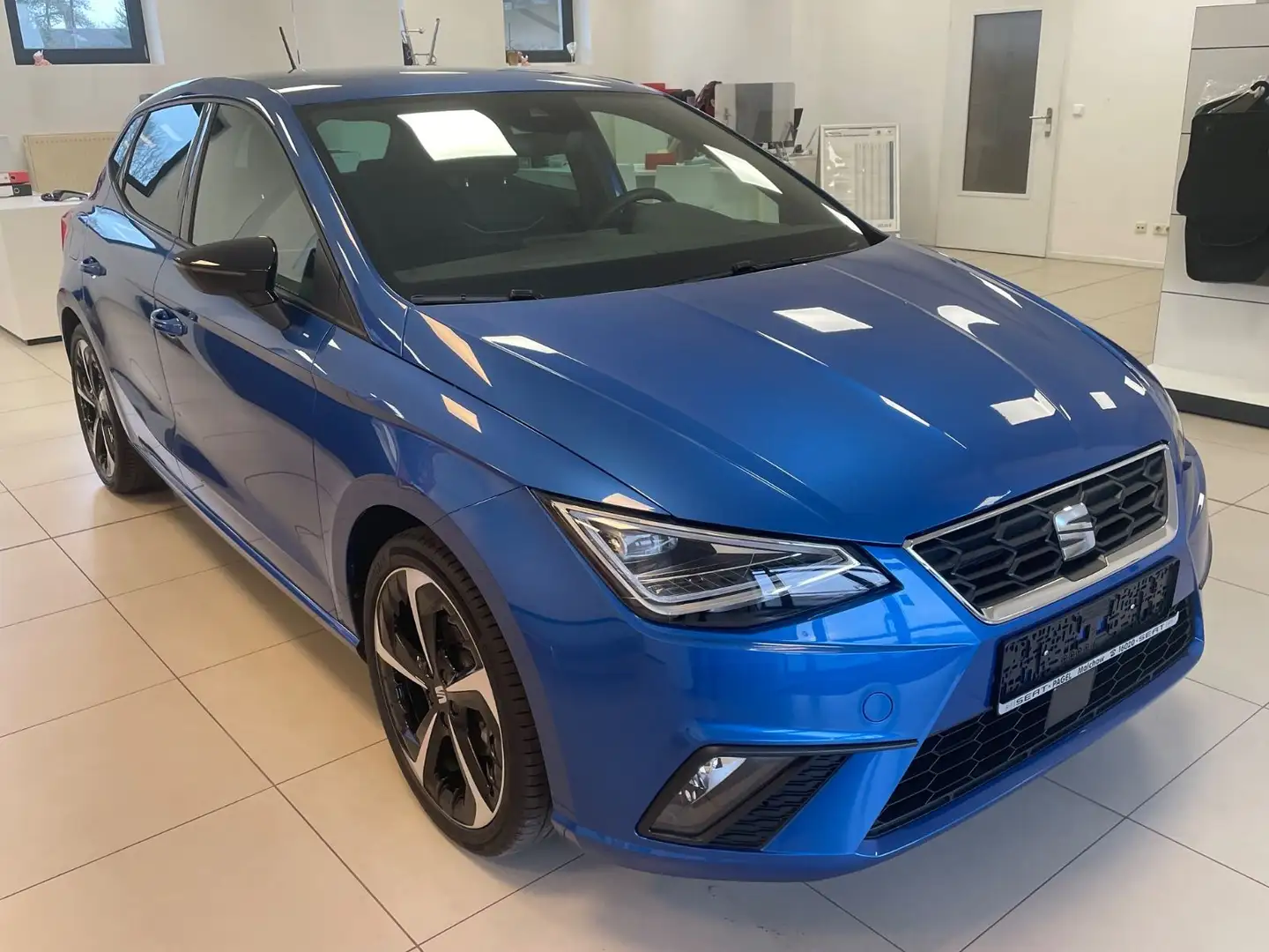 SEAT Ibiza FR TSI 81 KW Bleu - 1