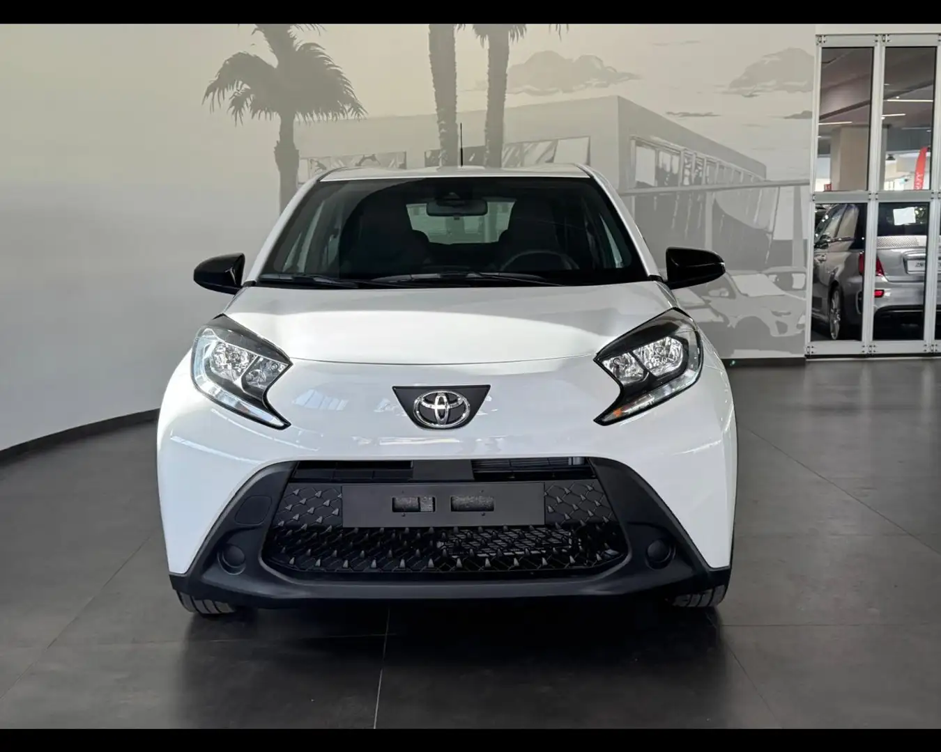 Toyota Aygo X 1.0 VVT-i 72 CV 5 porte Active Bianco - 2