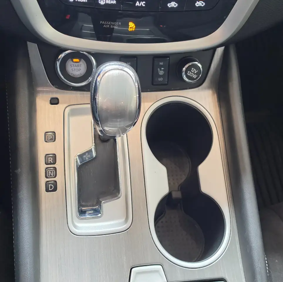 Nissan Murano снимка Nissan Murano
