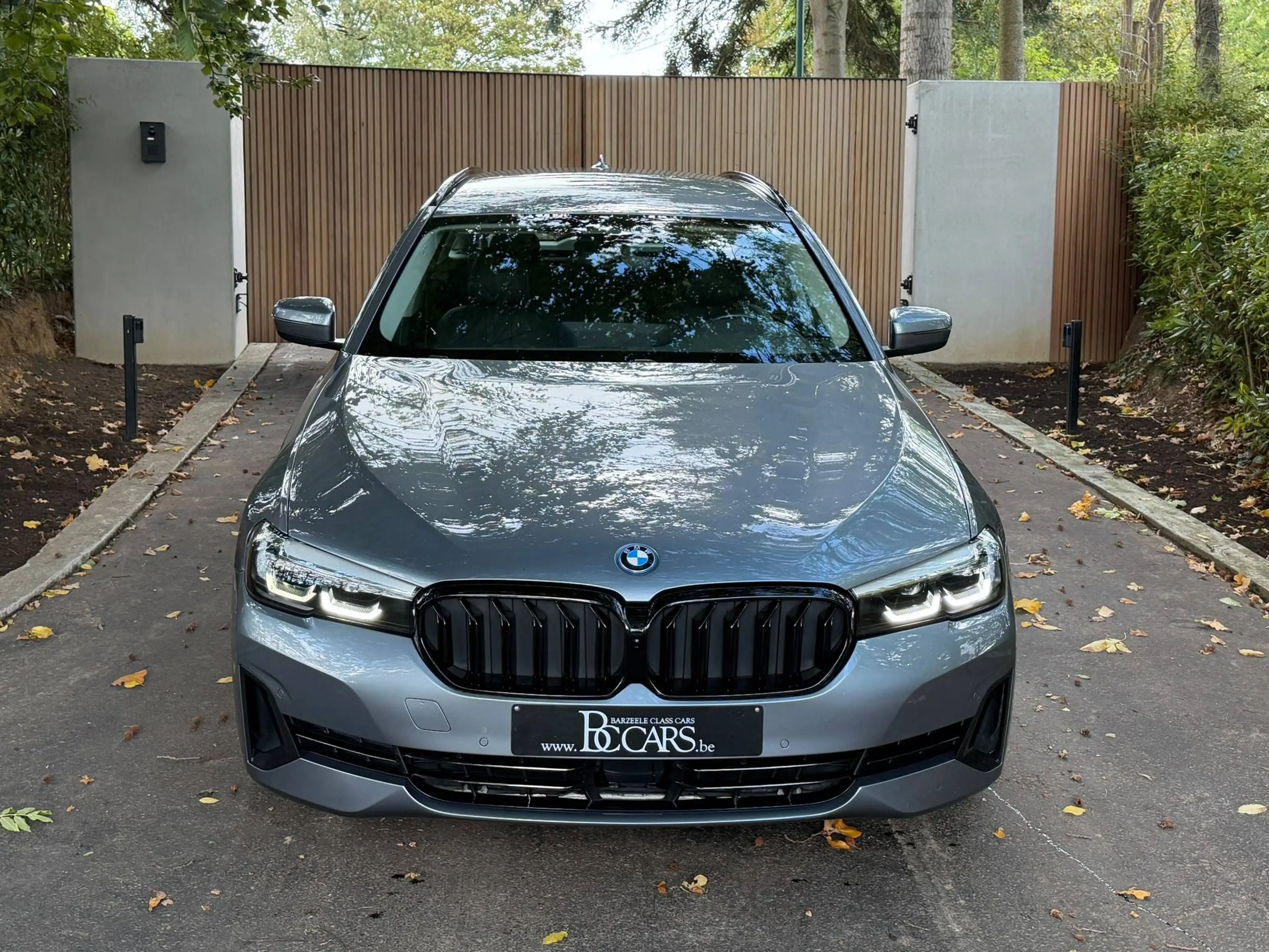 BMW 530 Touring 530eA Led-ACC-Prof-Cockpit Pro-Verw.Leer-Cam-20" — photo 2