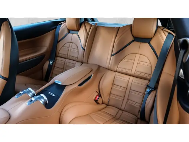 Ferrari Gtc4lusso view 19