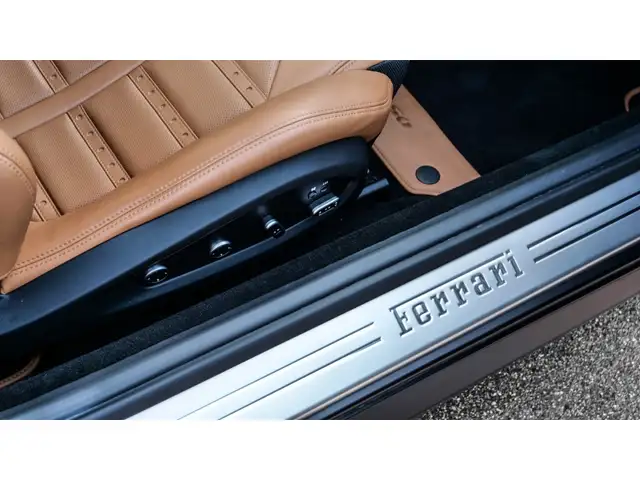 Ferrari Gtc4lusso view 28
