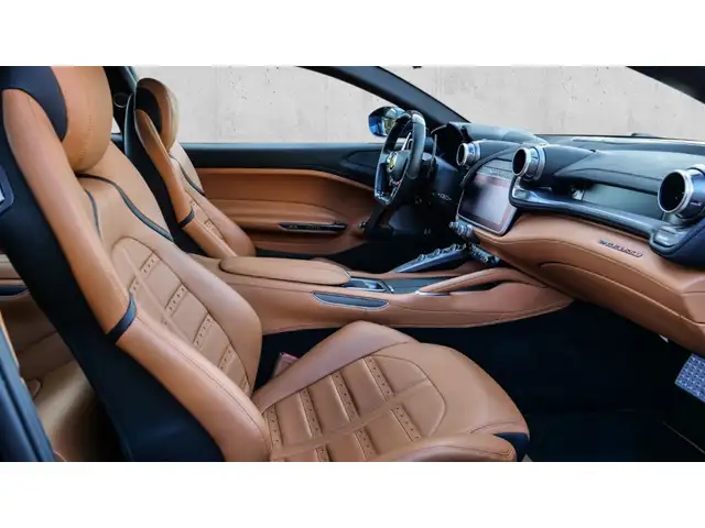 Ferrari Gtc4lusso view 17
