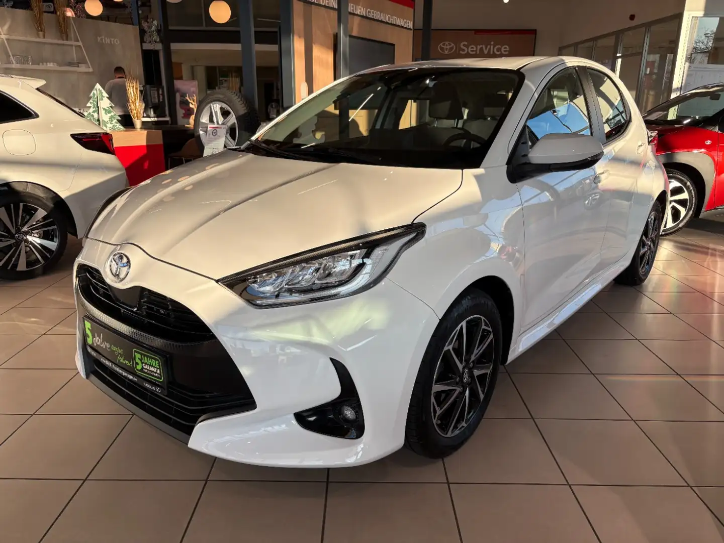 Toyota Yaris 1.5 Dual-VVT-iE Team D LED, Kamera, 8-fach Blanco - 2