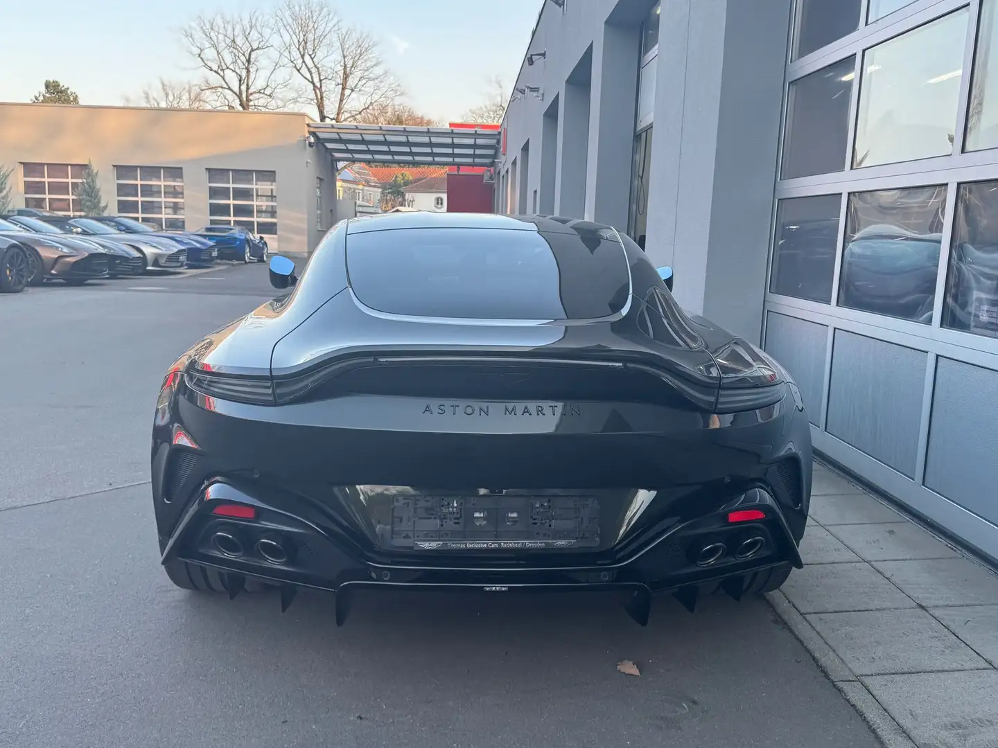 Aston Martin Vantage New Vantage Zöld - 2