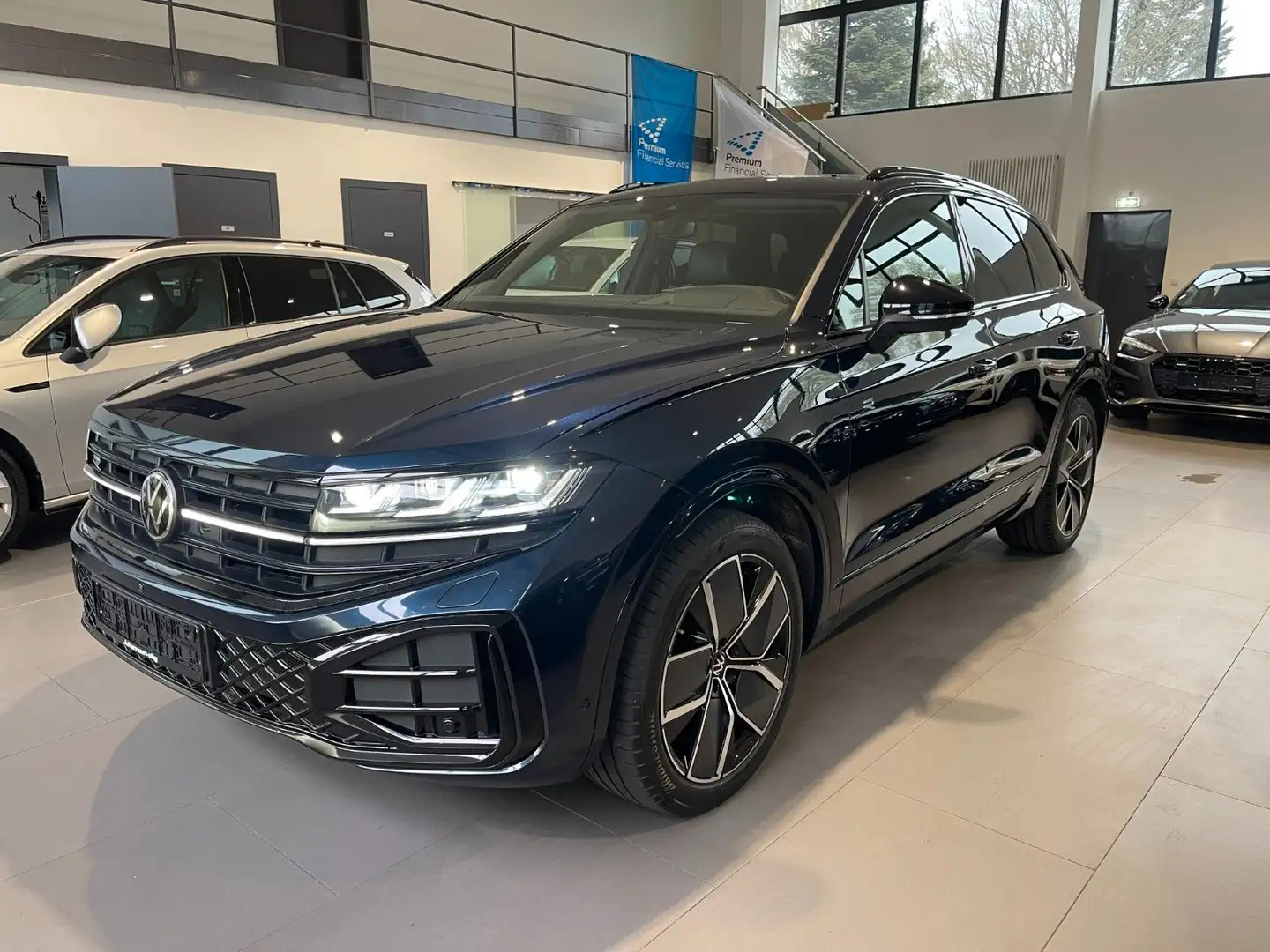 Volkswagen Touareg 3.0 TDI 4M R-Line NACHT/HUD/360/PANO/AHK Azul - 1