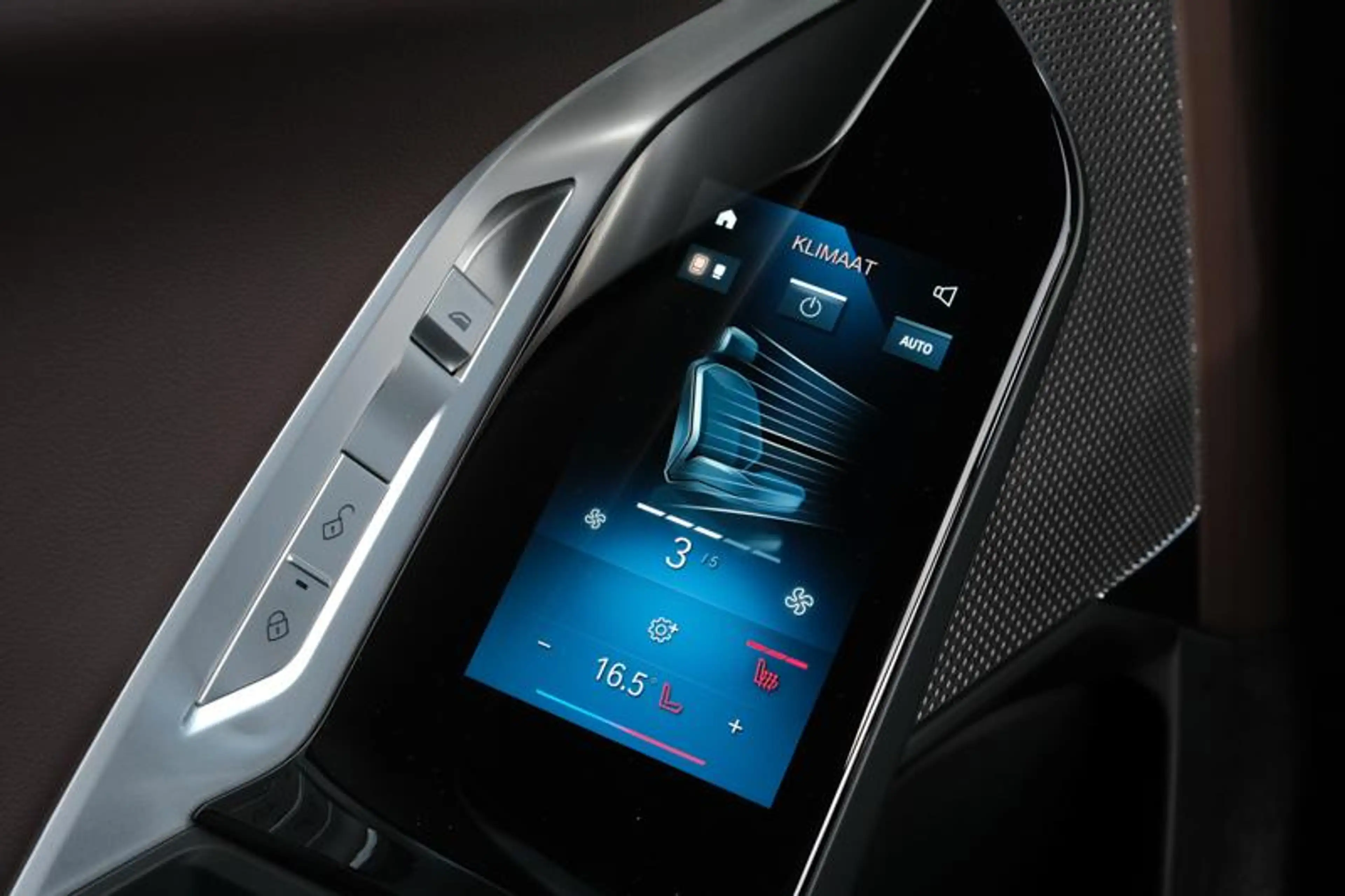 BMW 750 750e xDrive M Sport PRO | INDIVIDUAL | MASSAGE — photo 11