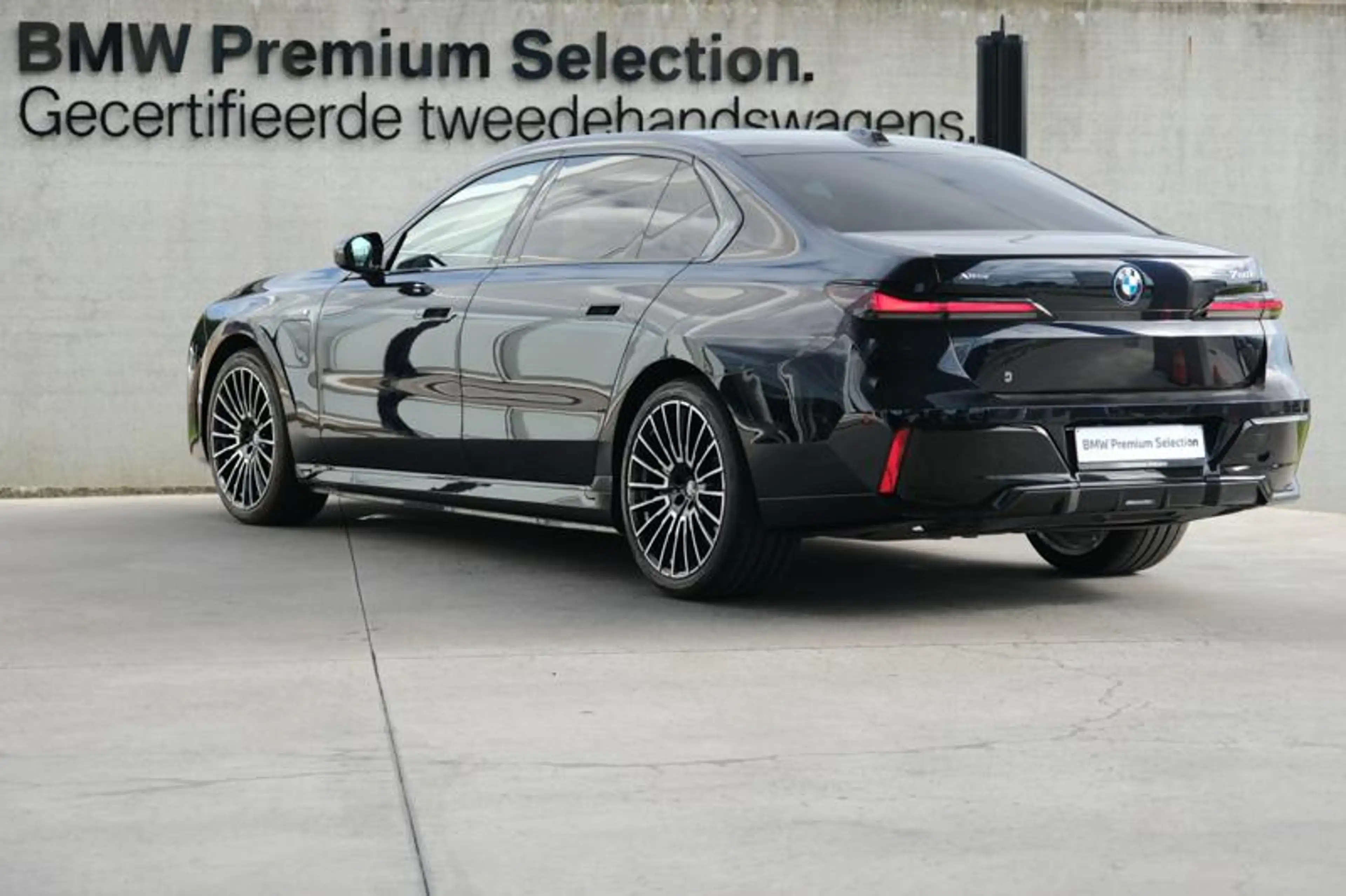 BMW 750 750e xDrive M Sport PRO | INDIVIDUAL | MASSAGE — photo 5