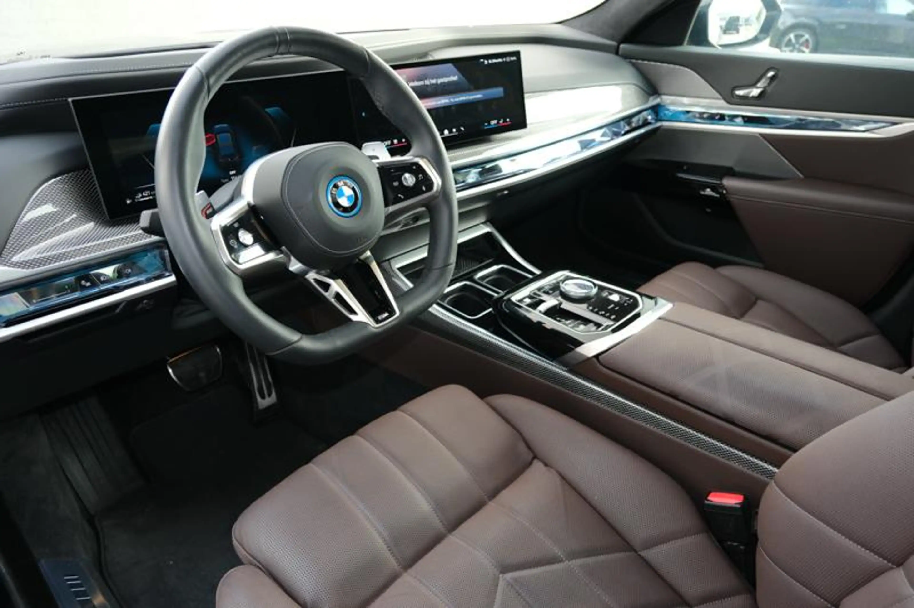 BMW 750 750e xDrive M Sport PRO | INDIVIDUAL | MASSAGE — photo 6