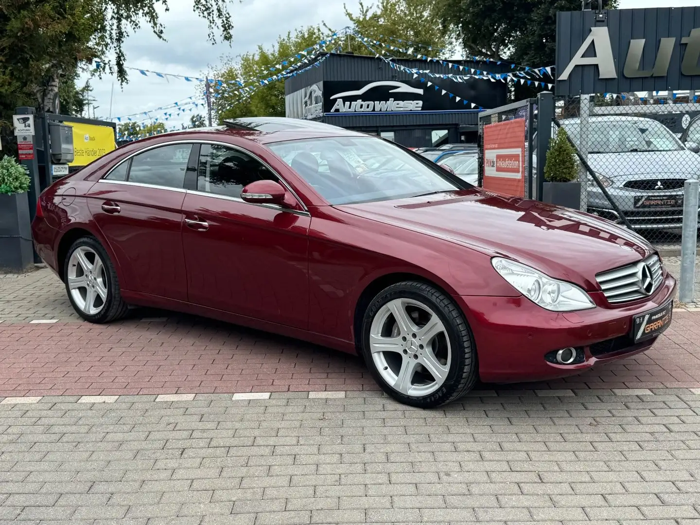Mercedes-Benz CLS 350 *Keyless*Navi*Standheizung*Xenon*Voll* crvena - 1