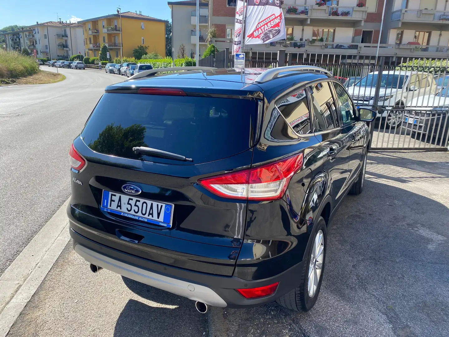 Ford Kuga Zwart - 2