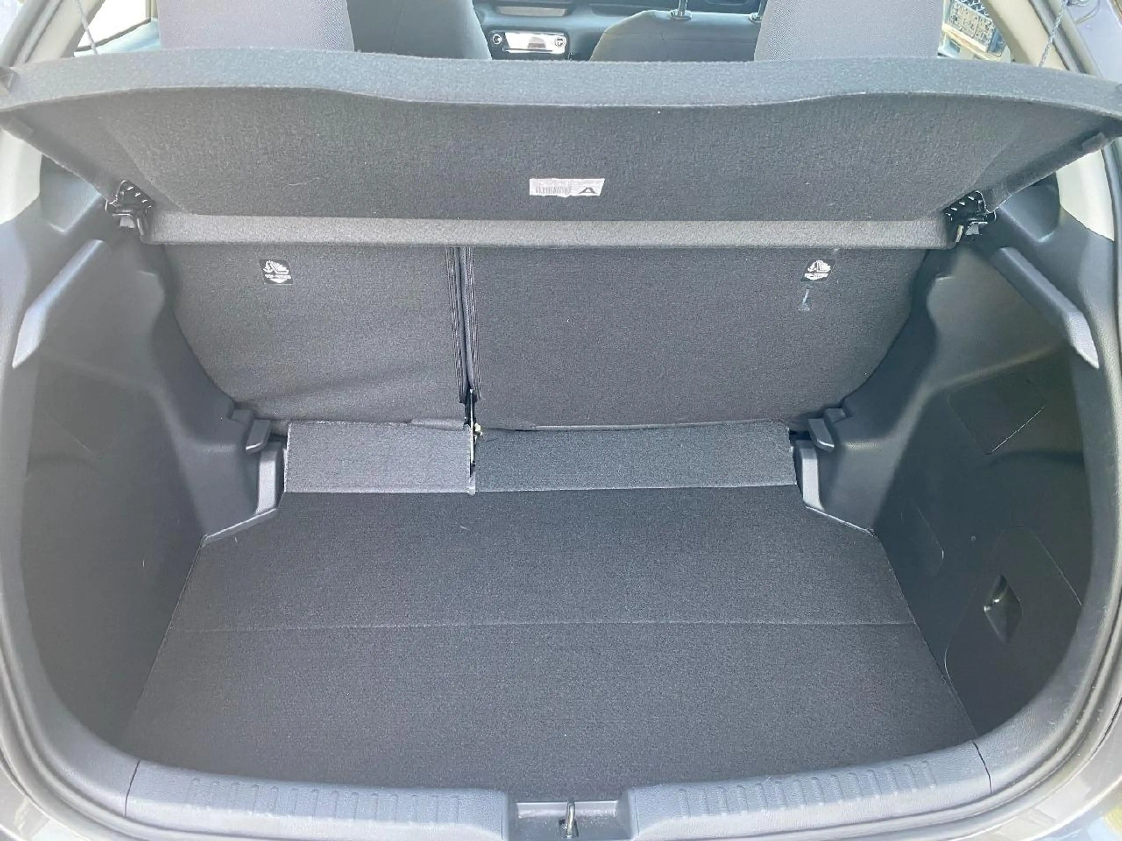 Mazda 2 Exclusive-Line — photo 9