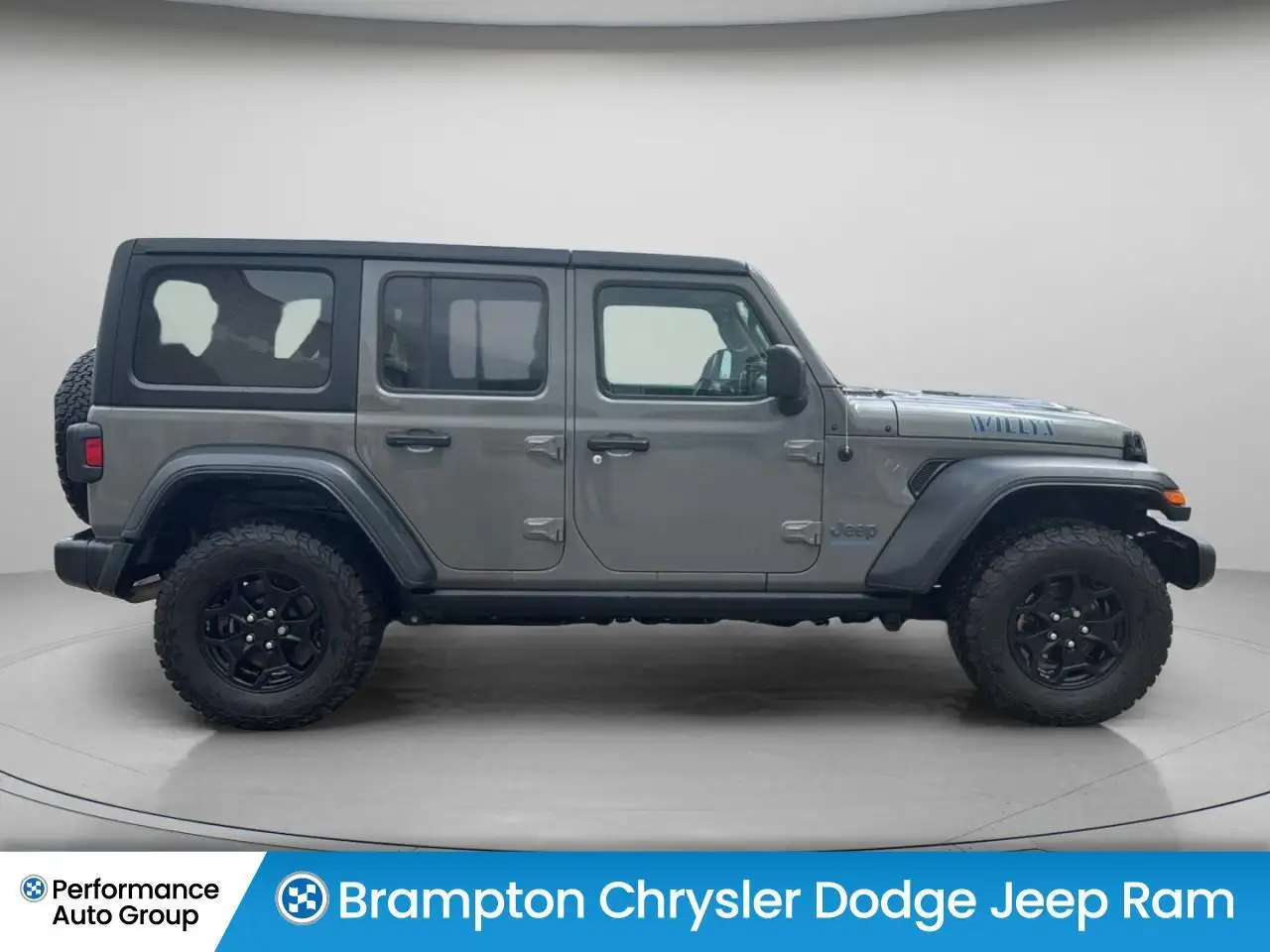 Jeep Wrangler снимка Jeep Wrangler